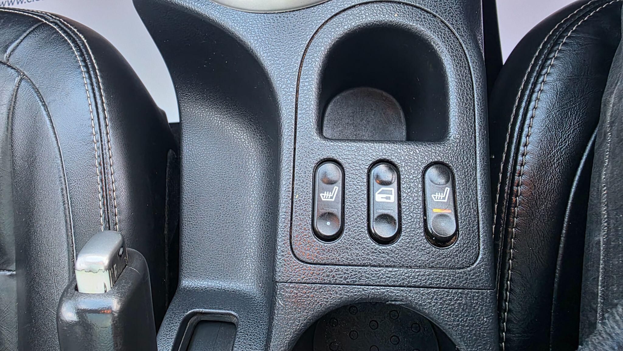 Nissan QASHQAI+2 - Image 29