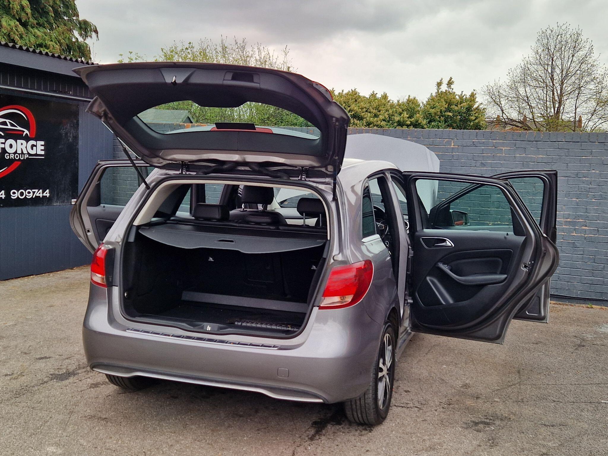 Mercedes B Class - Image 16