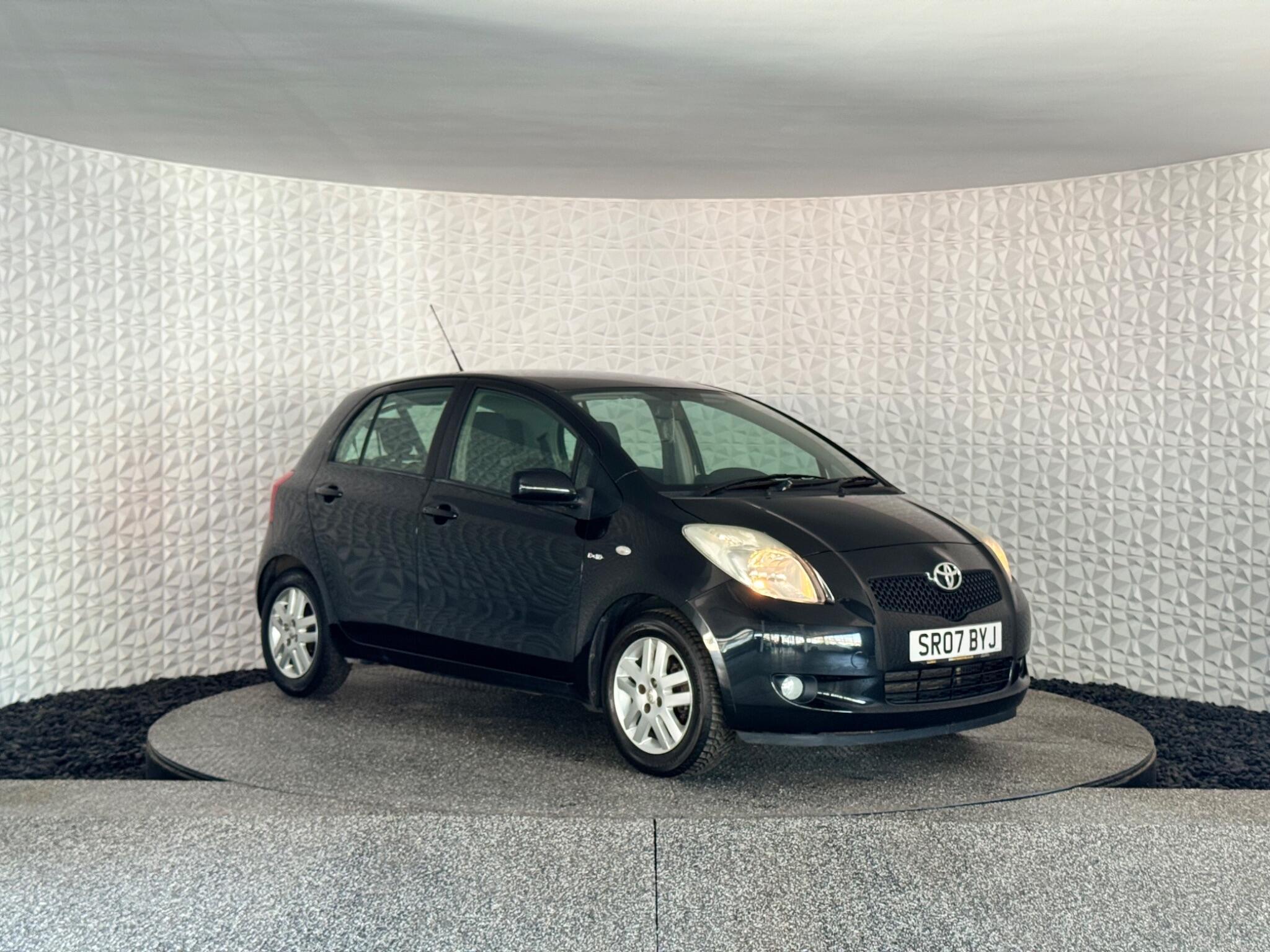 Toyota Yaris - Image 6