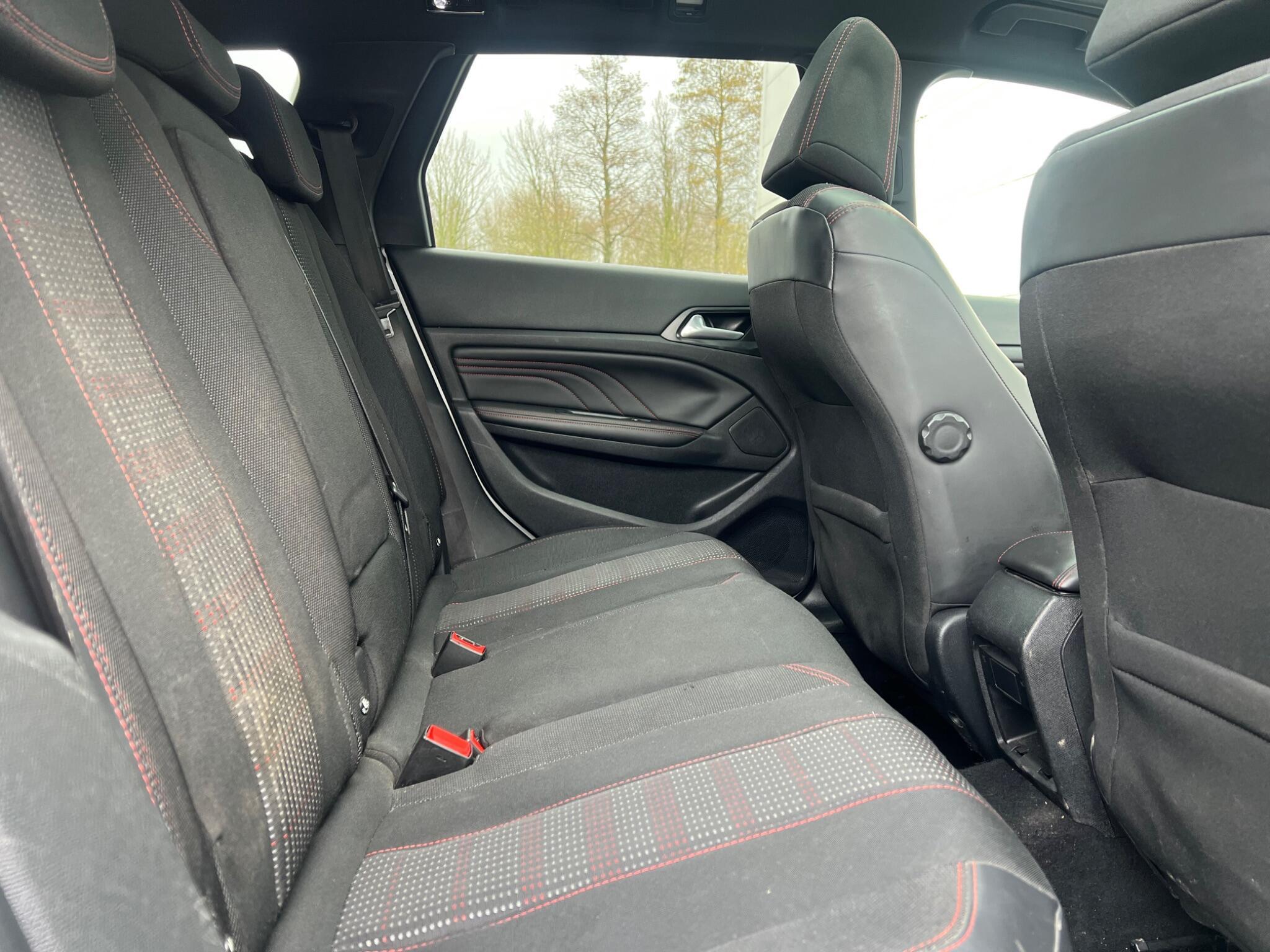 Peugeot 308 SW - Image 15