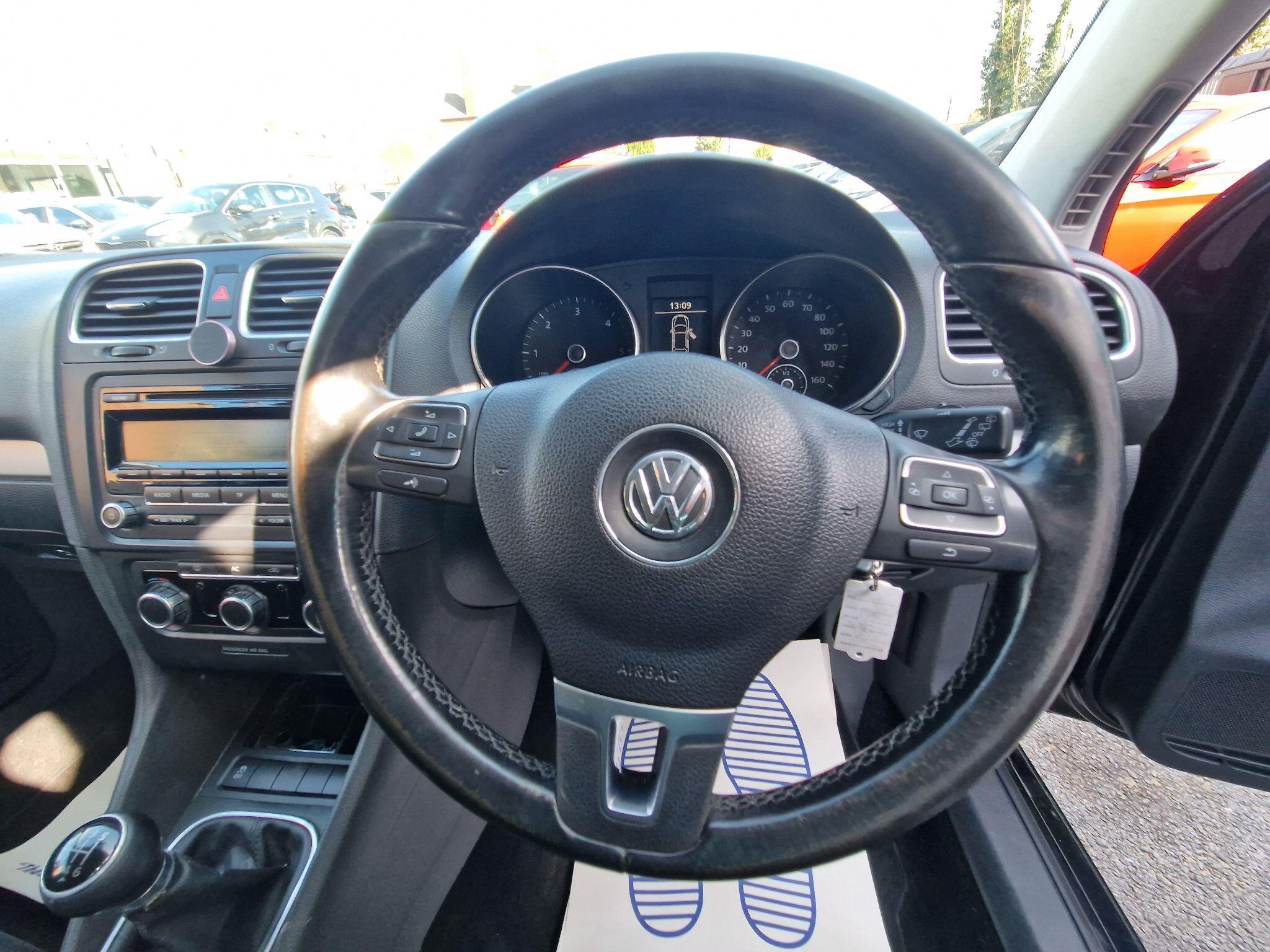 Volkswagen Golf - Image 29