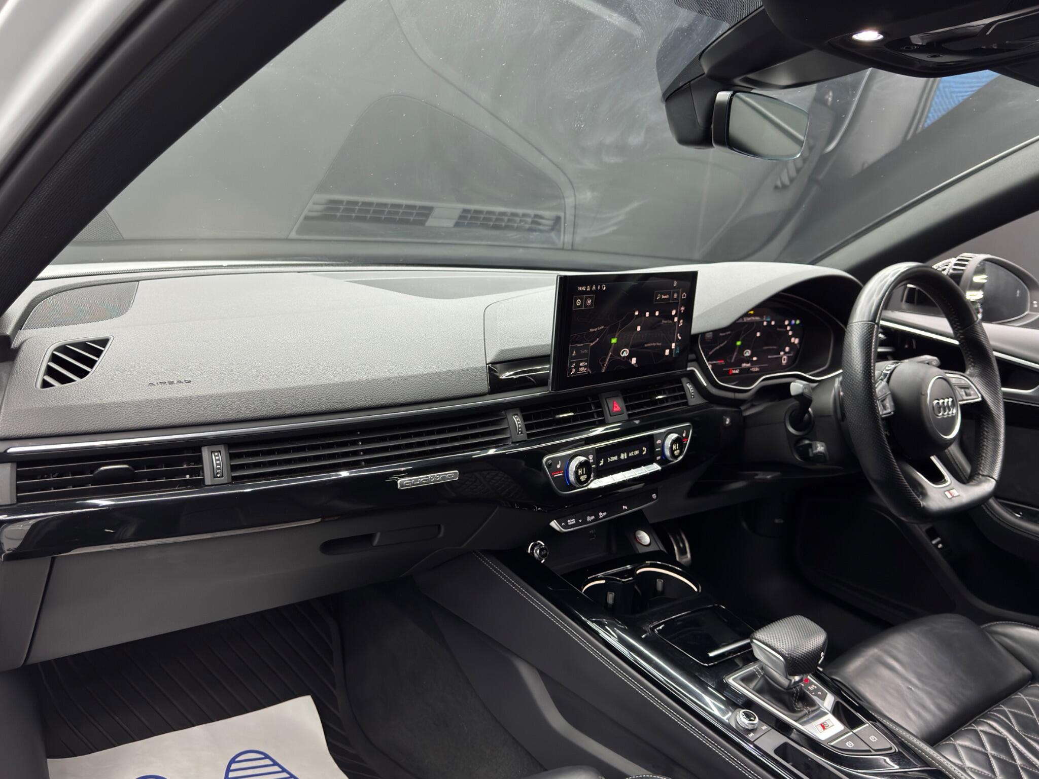 Audi S4 Avant - Image 11