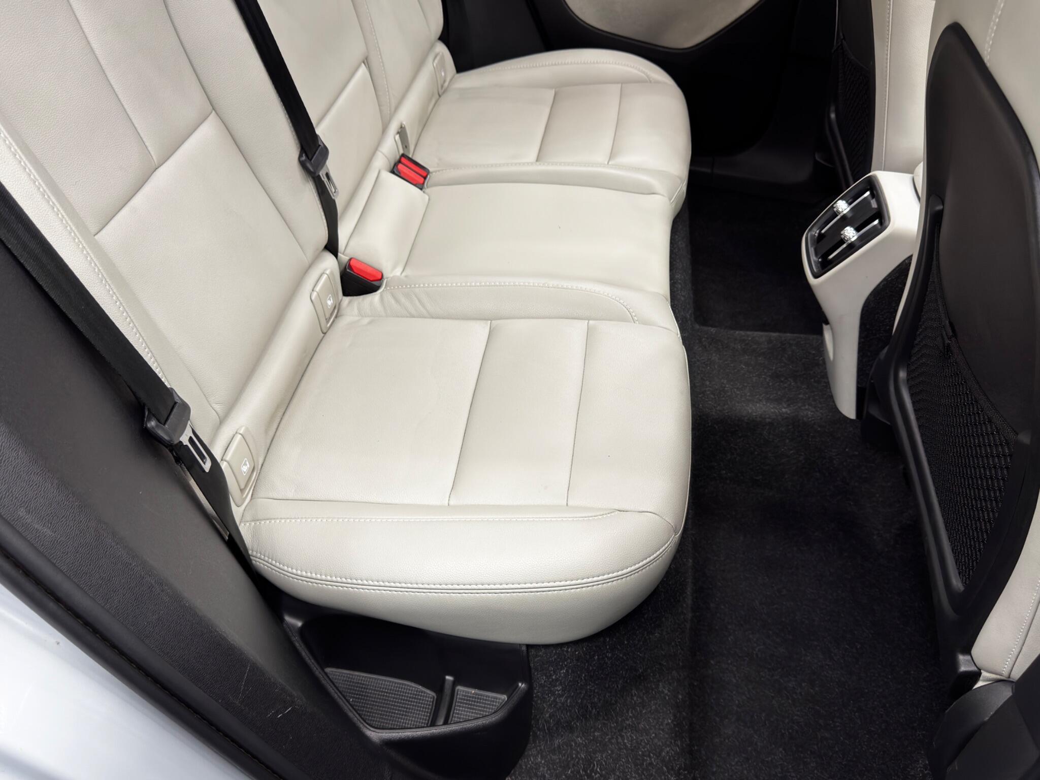 Volvo XC40 - Image 16