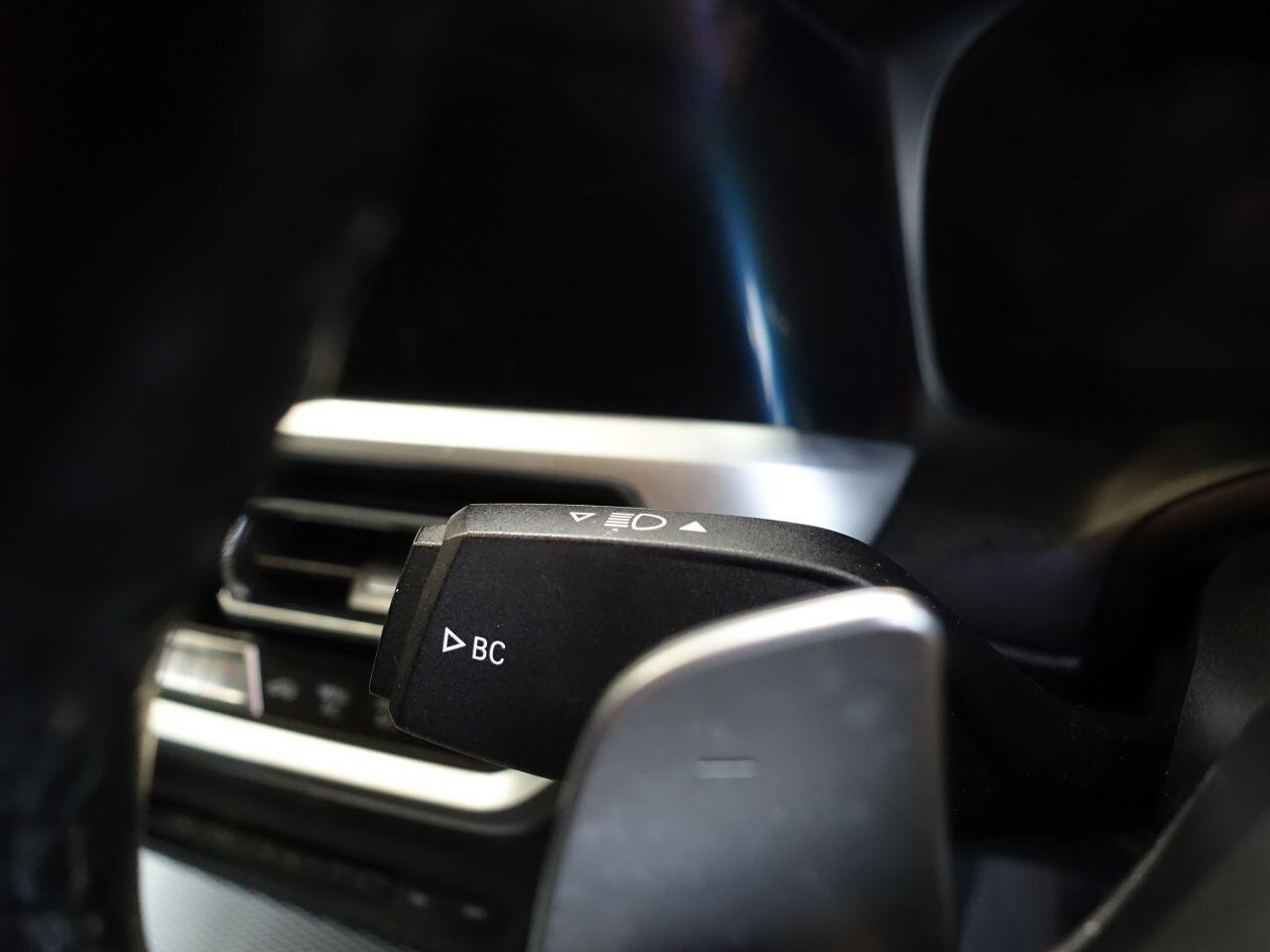 BMW 3 Series - Image 12