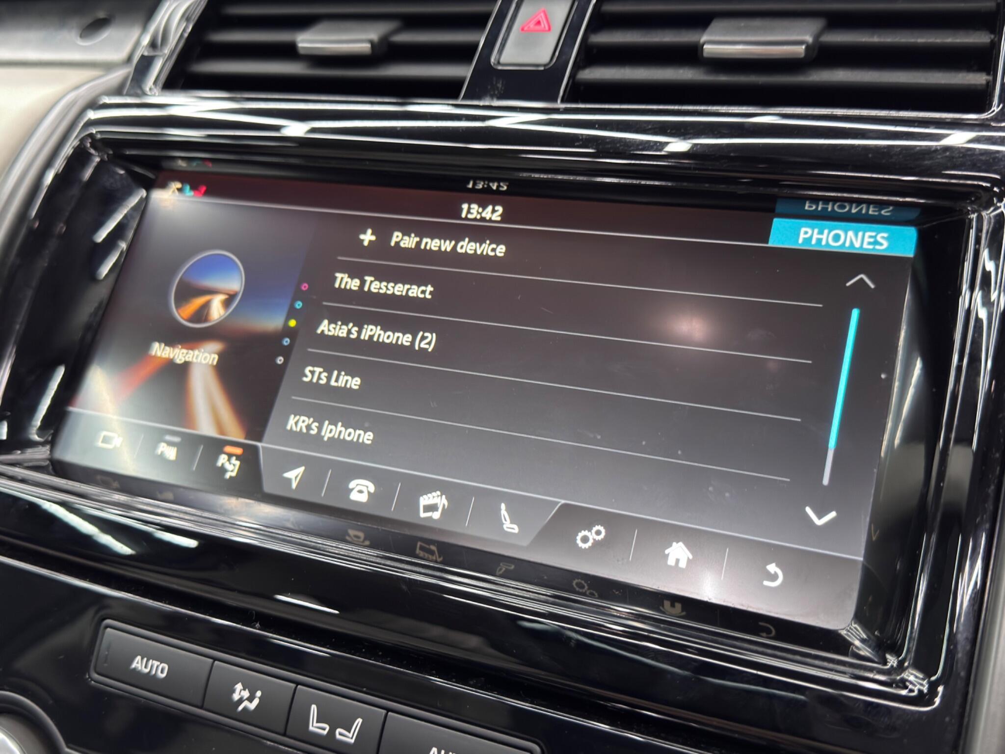 Land Rover Discovery - Image 35