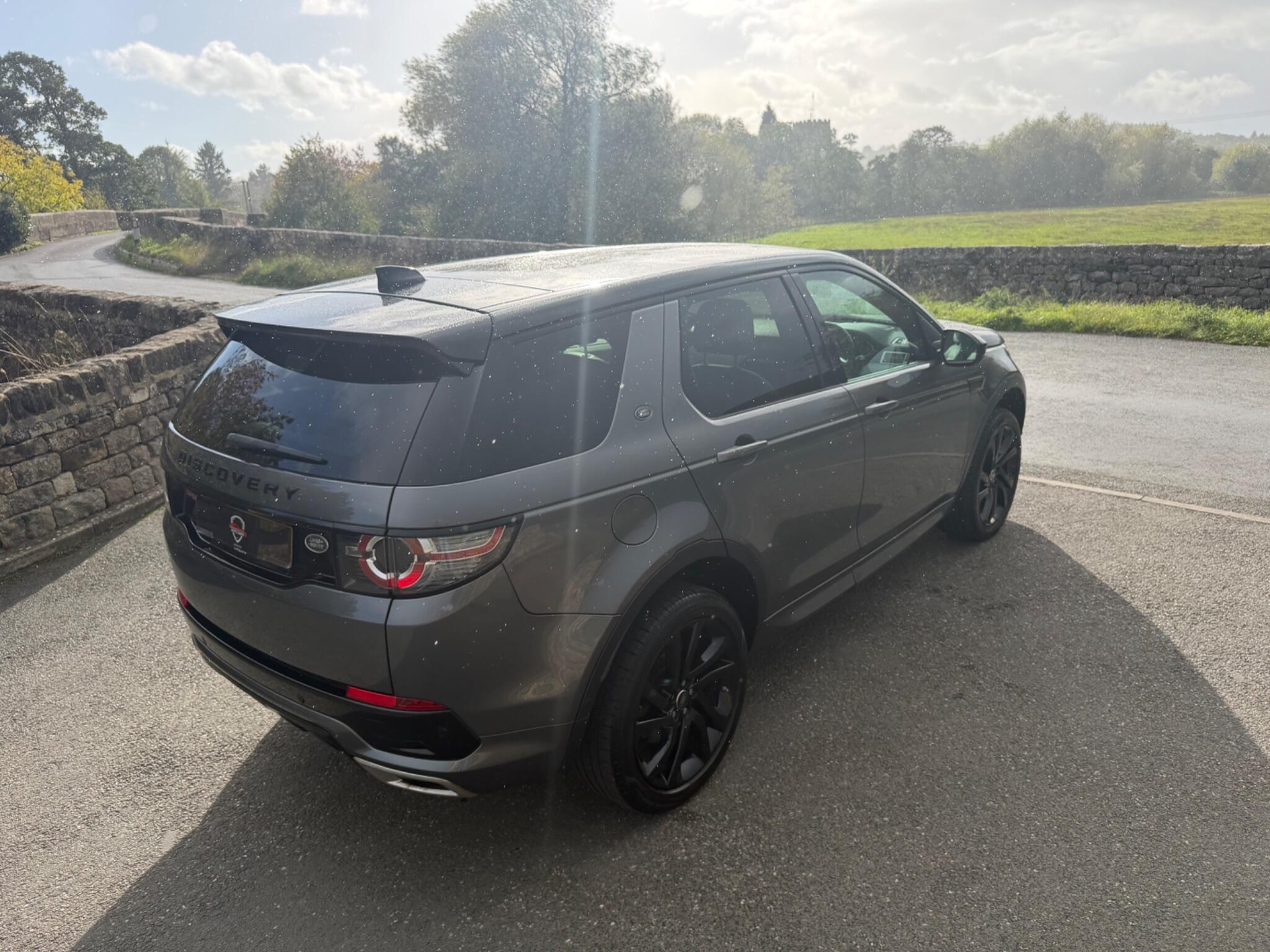Land Rover DISCOVERY SPORT - Image 18