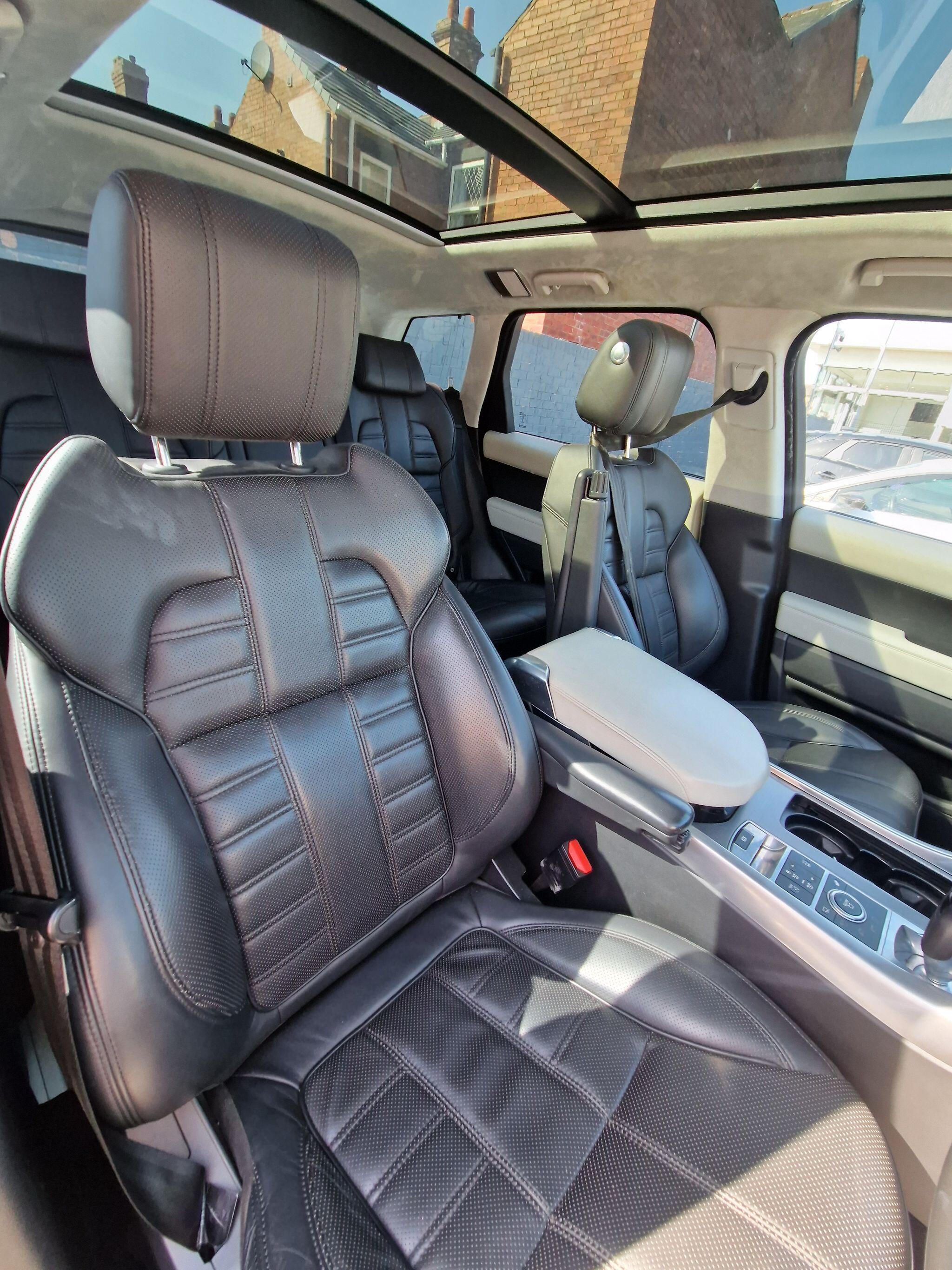 Land Rover RANGE ROVER SPORT - Image 28