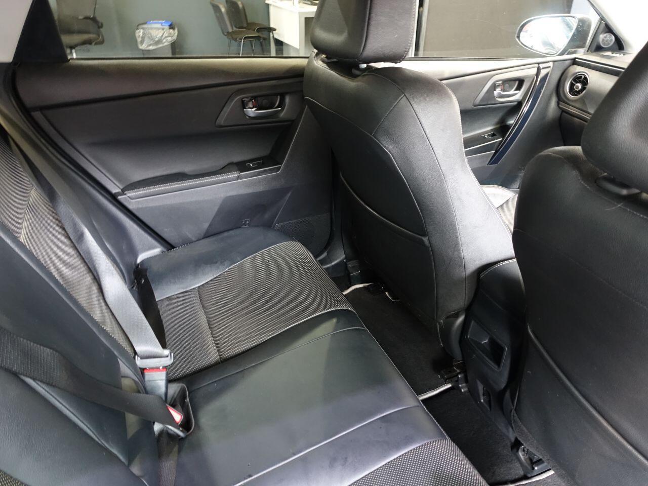 Toyota Auris - Image 15
