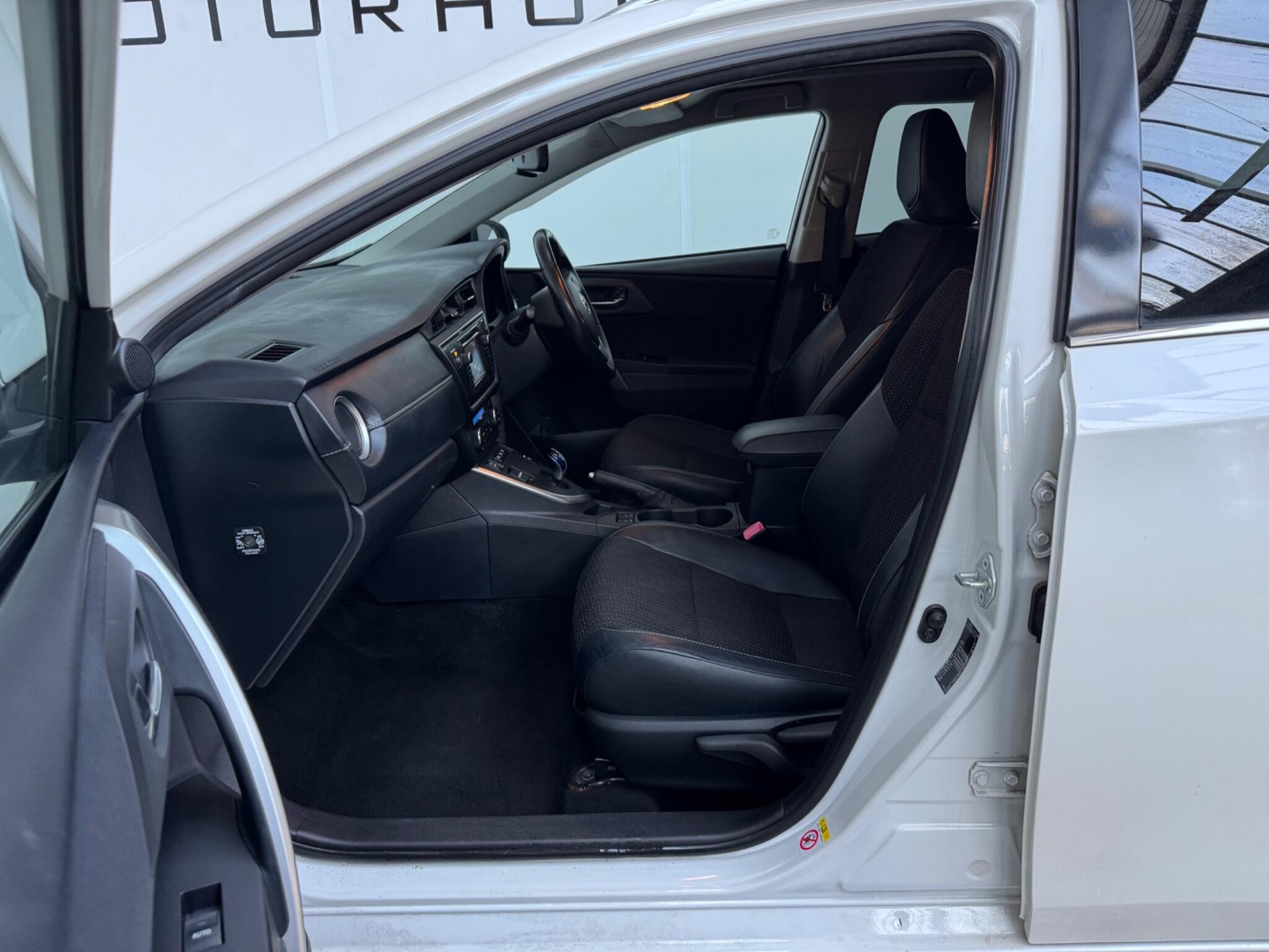 Toyota Auris - Image 10