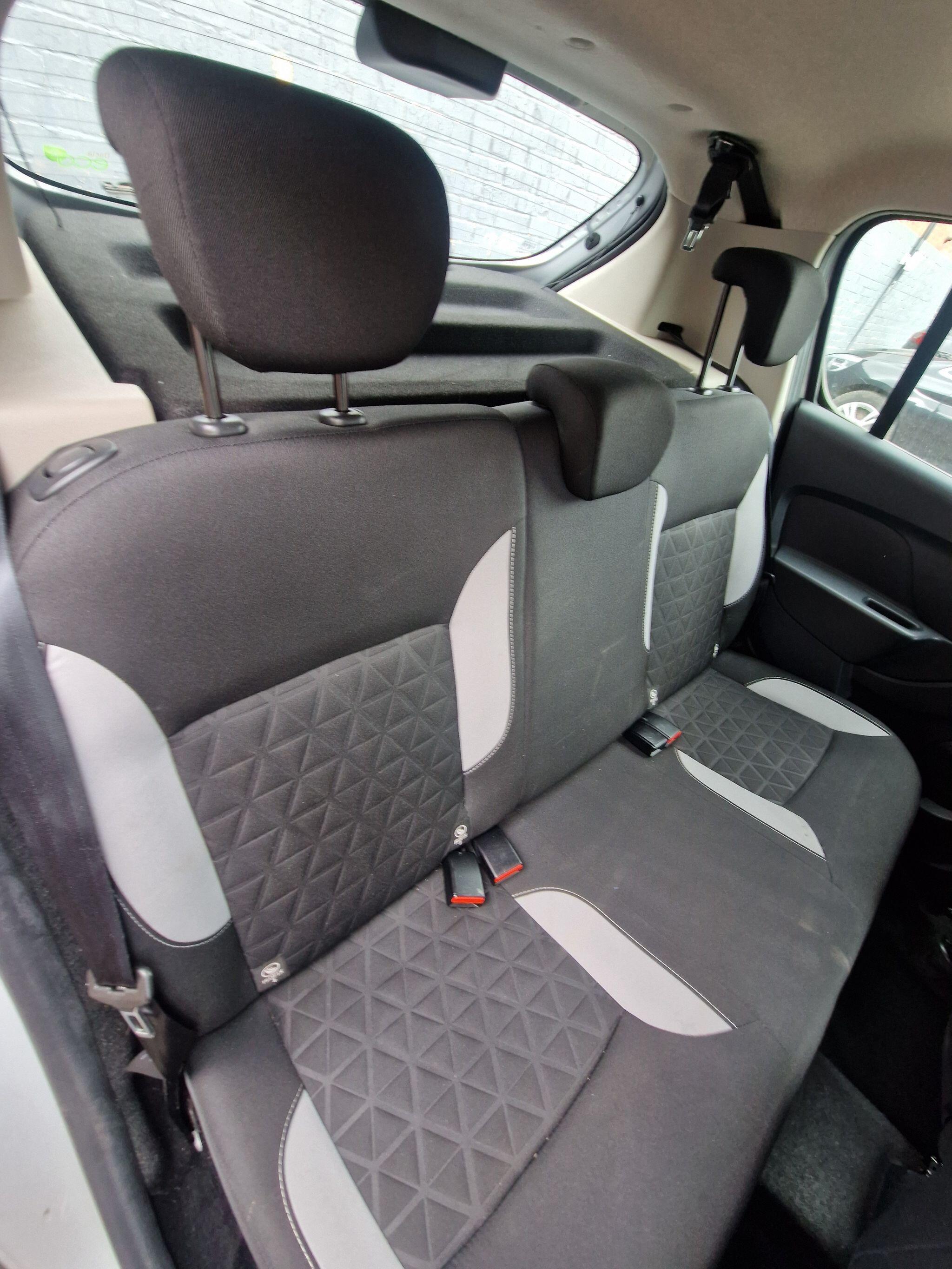 Dacia Sandero Stepway - Image 33