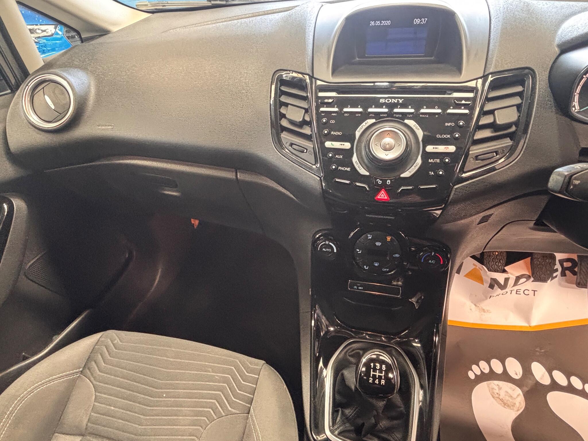 Ford Fiesta - Image 17