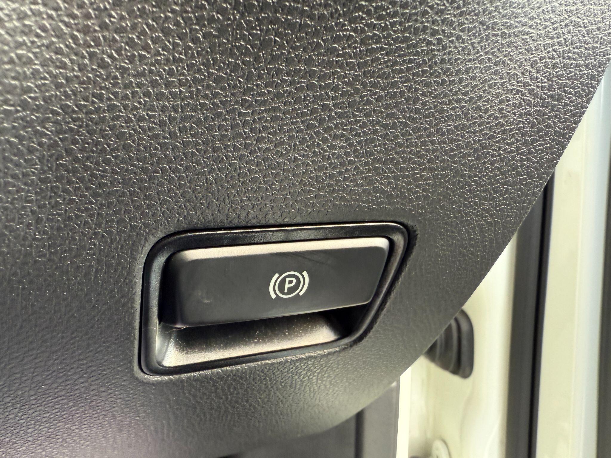 Mercedes B Class - Image 56