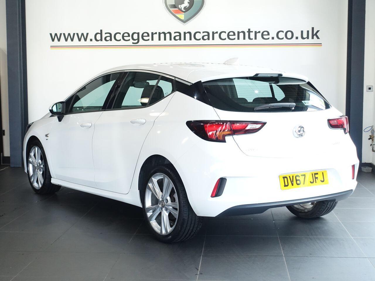 Vauxhall Astra - Image 8