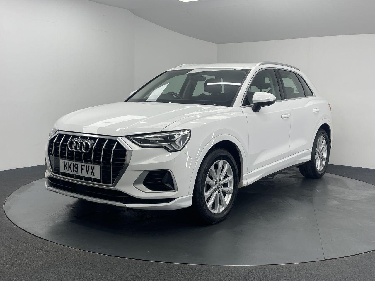 Audi Q3 - Image 3