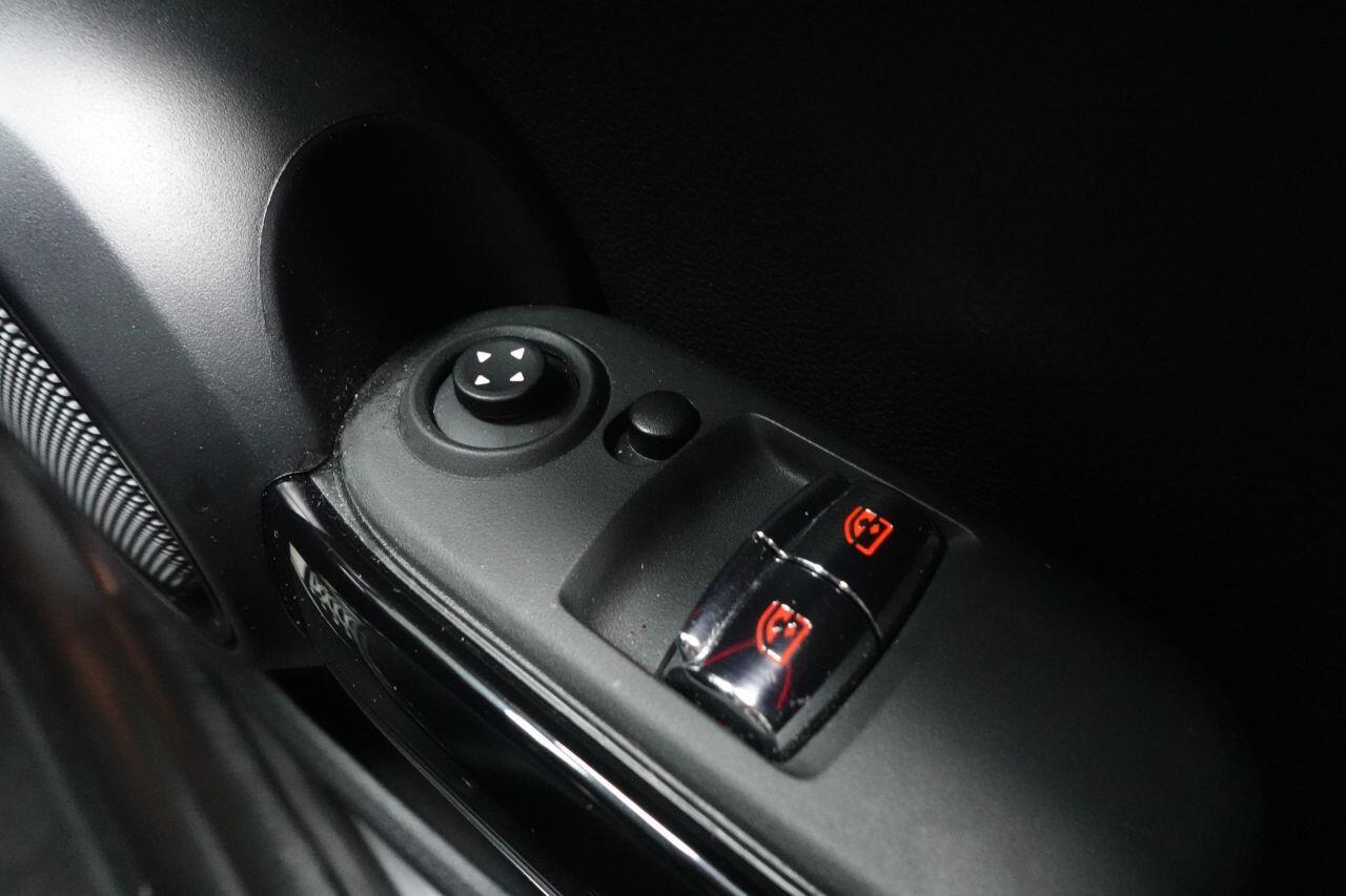 MINI Electric Hatch - Image 44