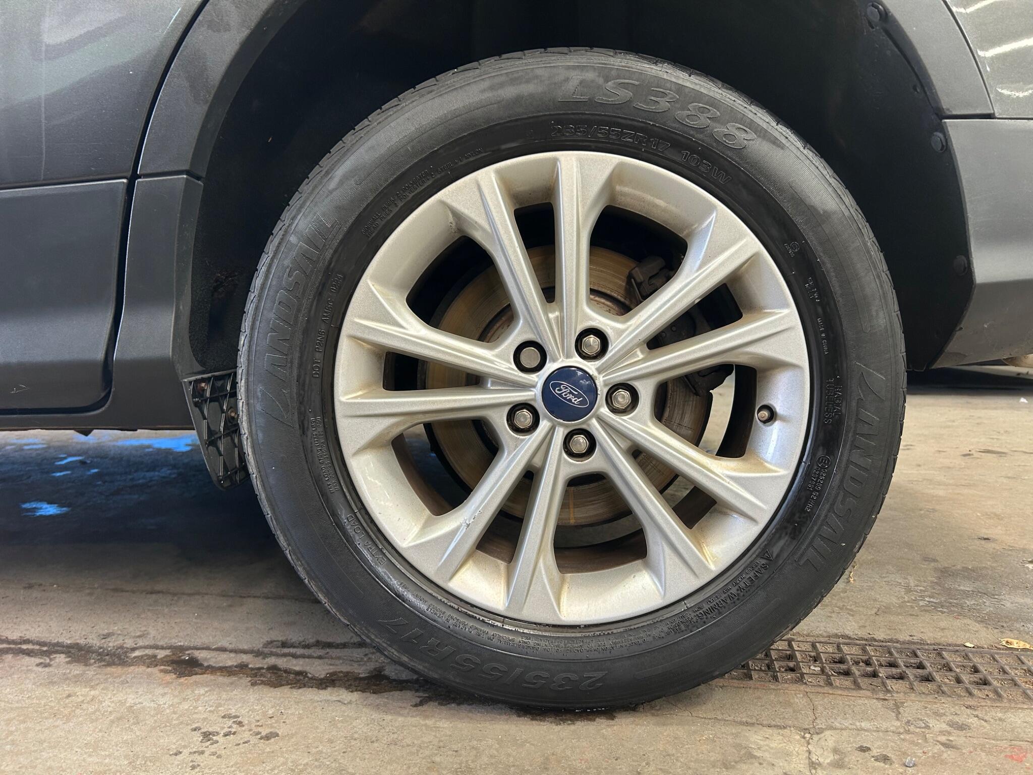 Ford Kuga - Image 26