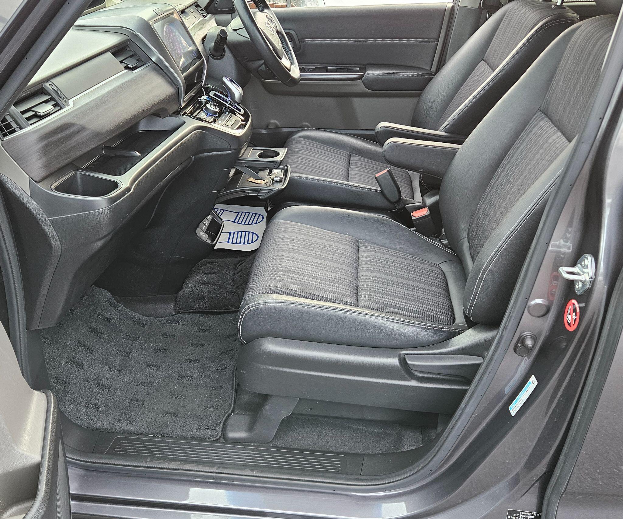 Honda Freed - Image 11