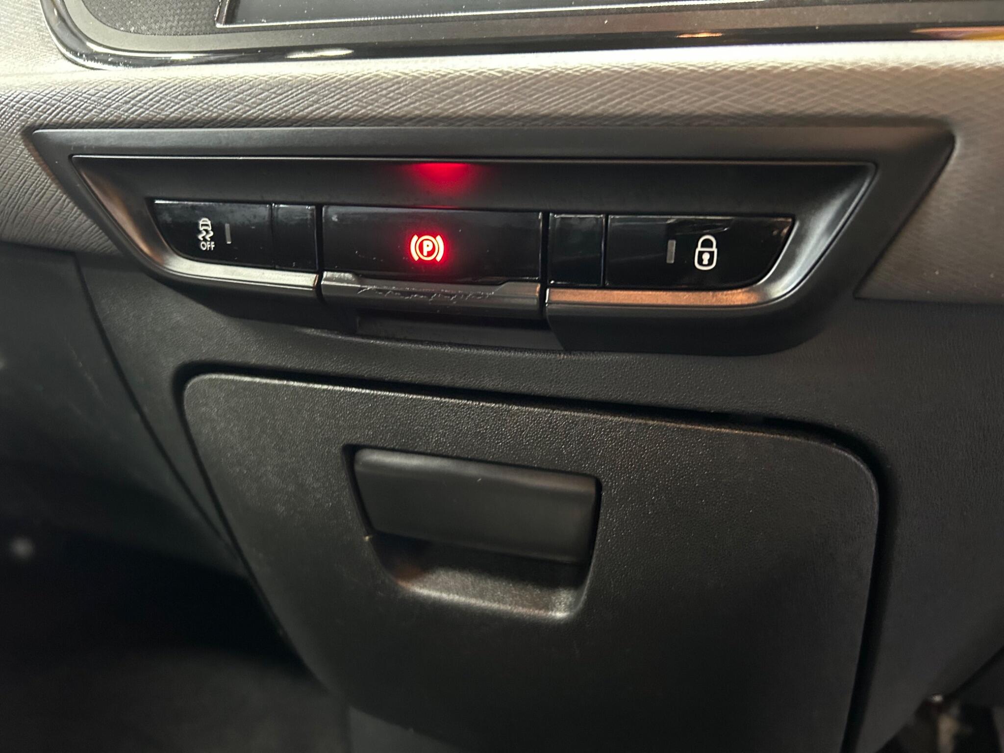 Citroen C4 Picasso - Image 15