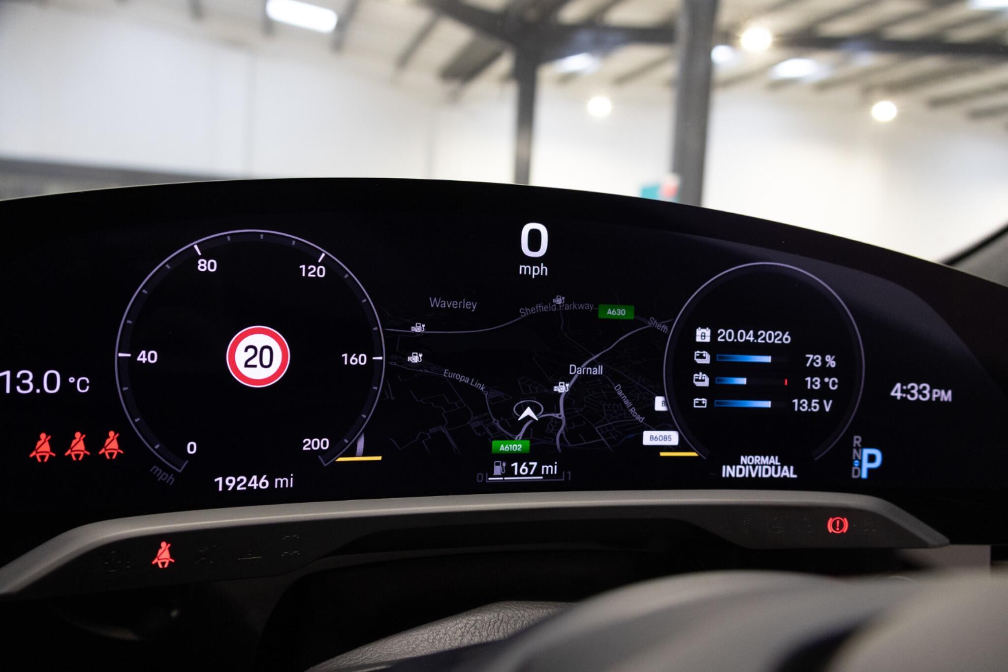 Porsche Taycan - Image 41