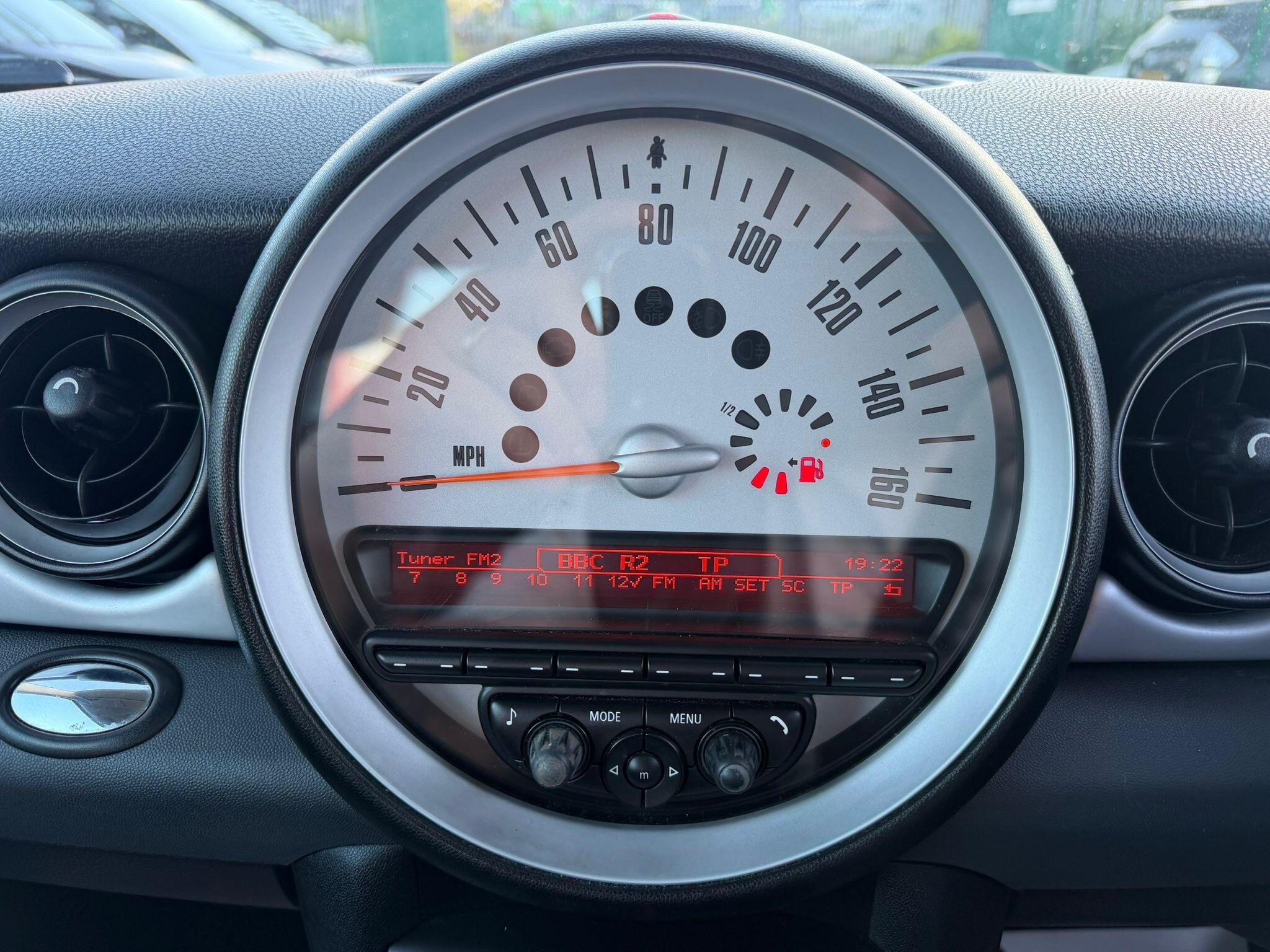 MINI Hatch - Image 15