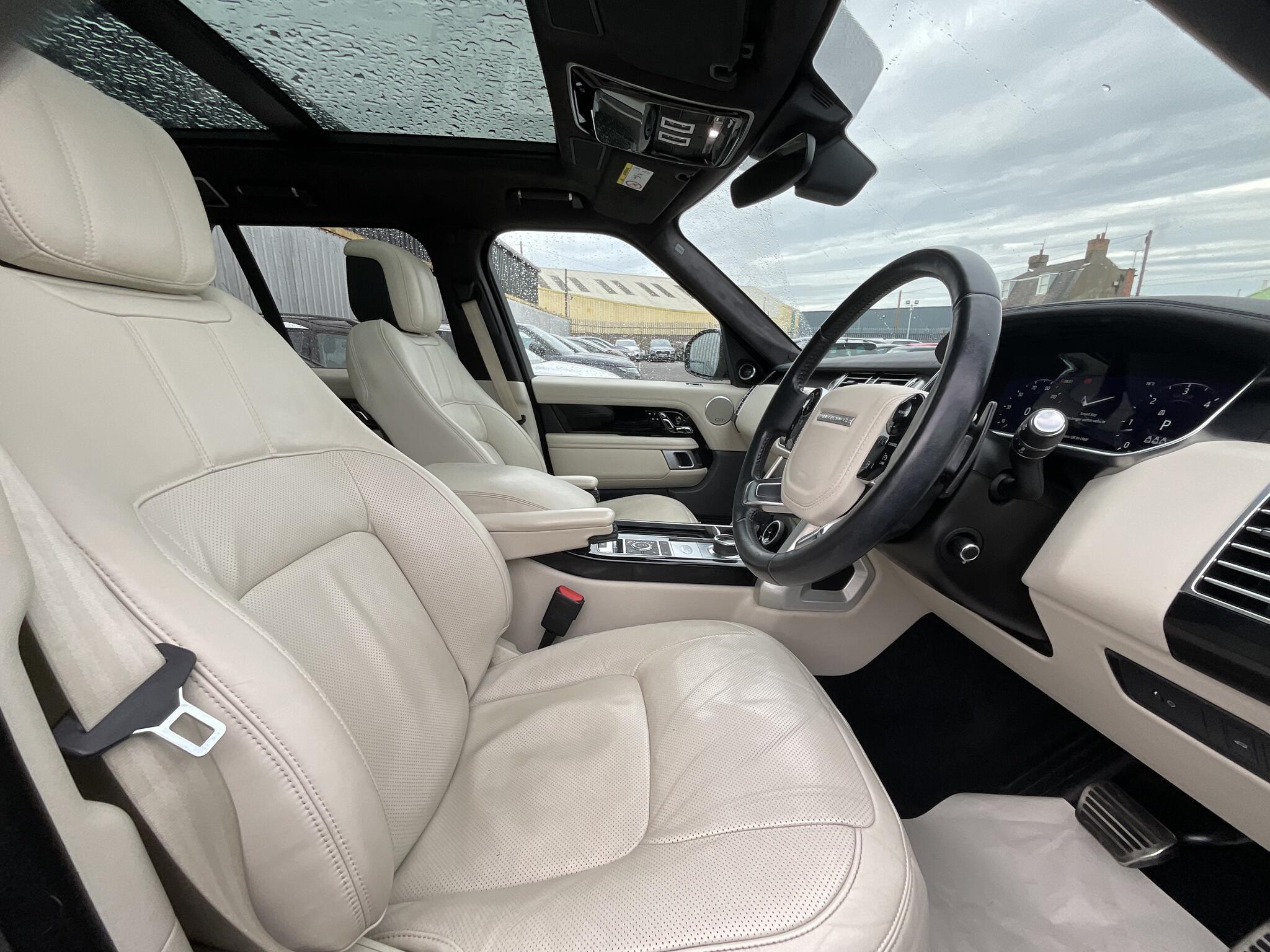 Land Rover Range Rover - Image 8