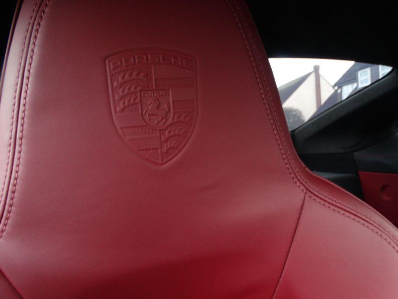 Porsche 911 - Image 18