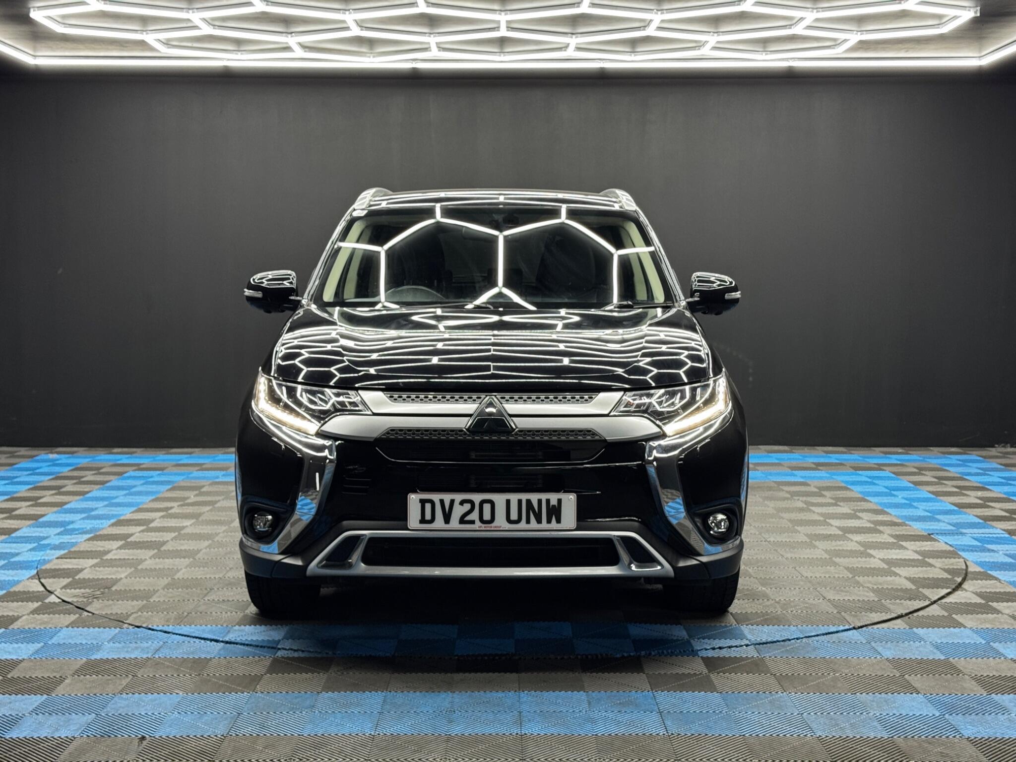 Mitsubishi Outlander - Image 2