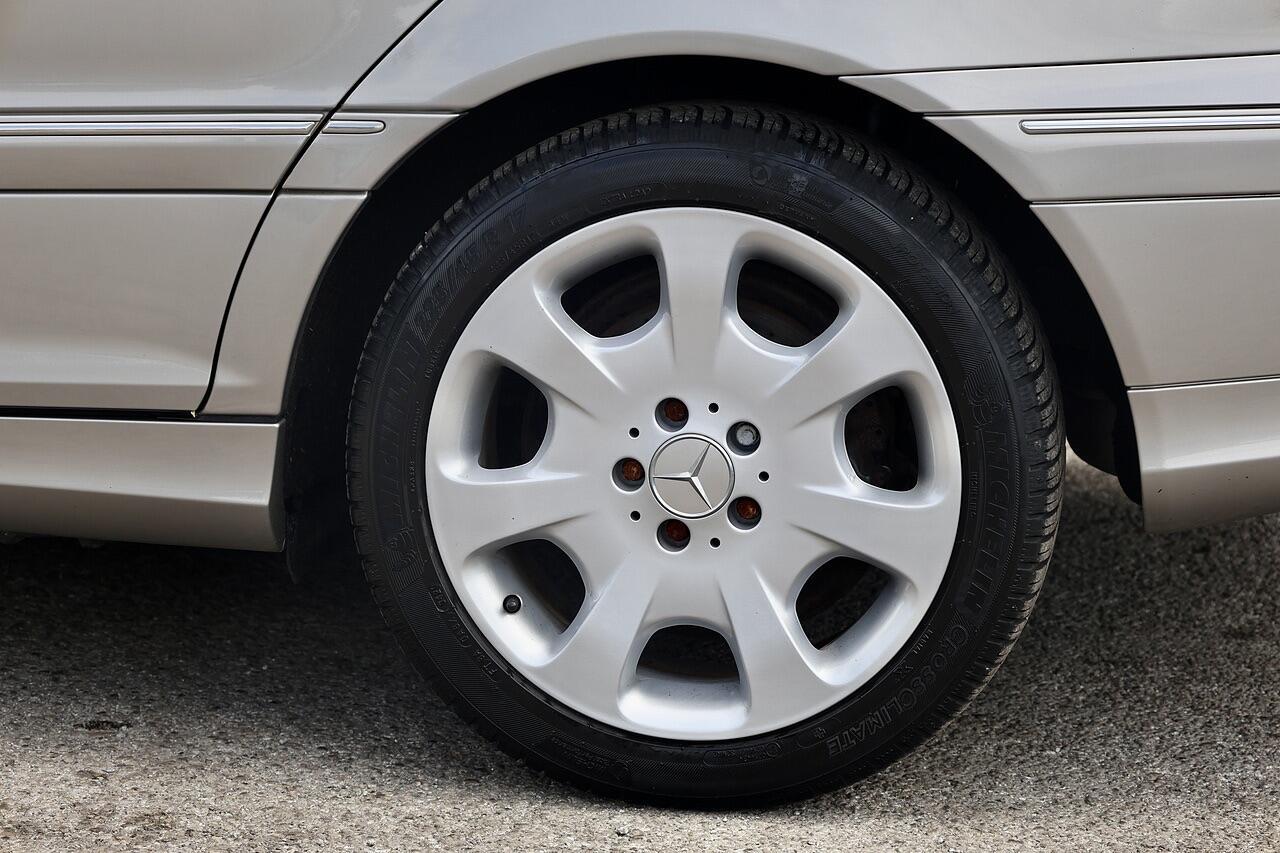 Mercedes C Class - Image 16
