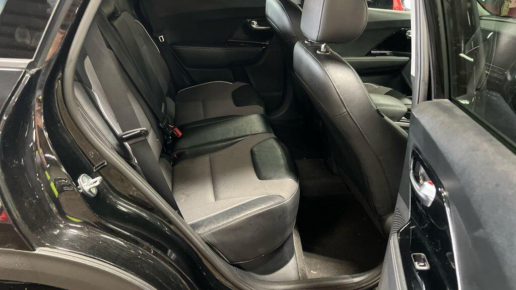 Kia Niro - Image 10
