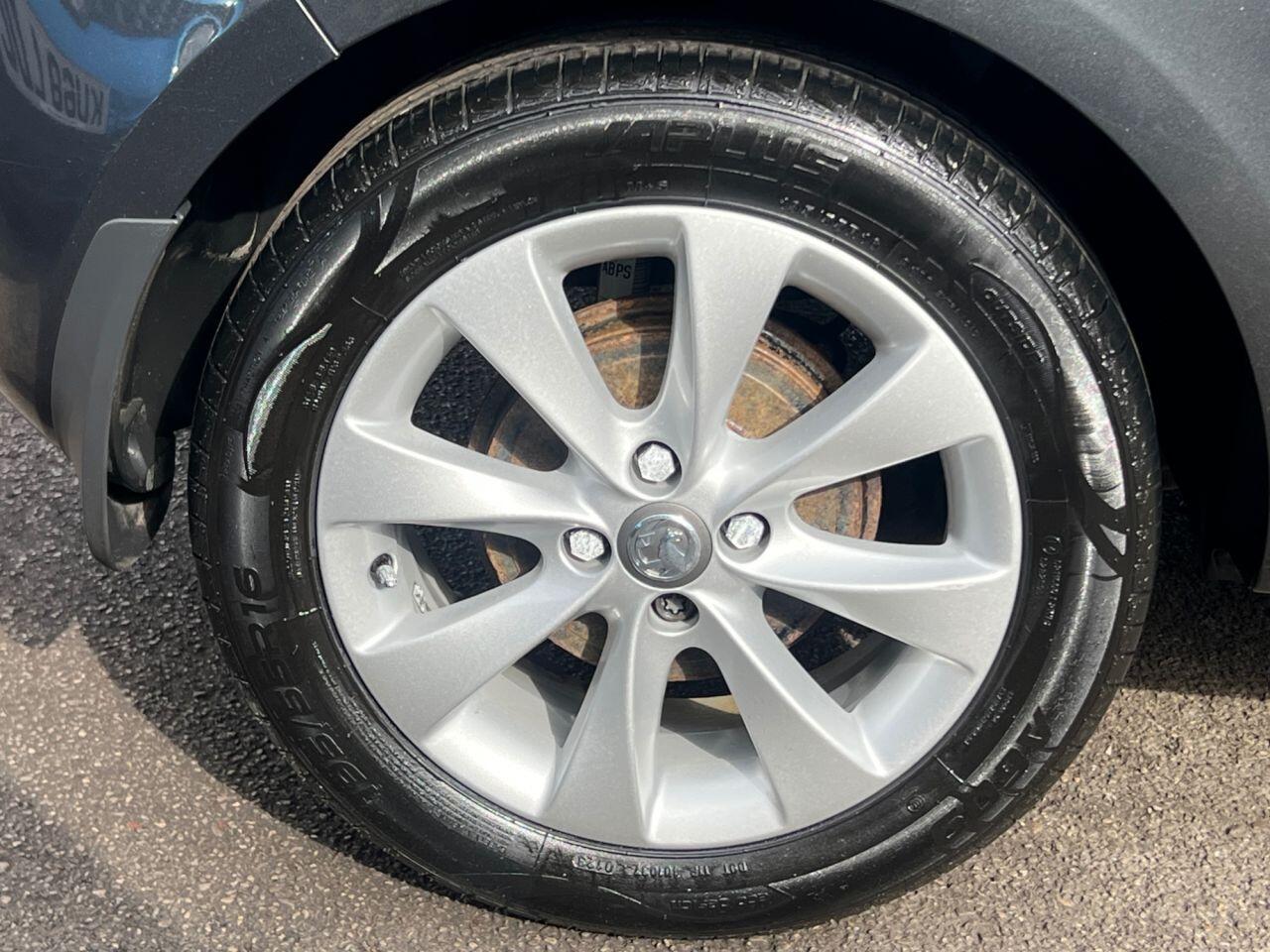 Vauxhall Corsa - Image 33