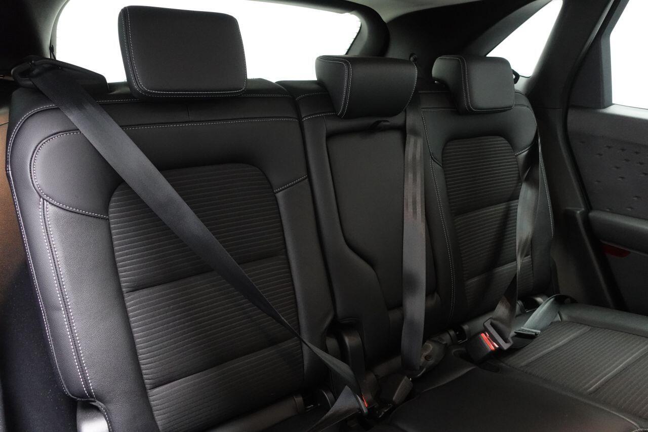 Ford Kuga - Image 23