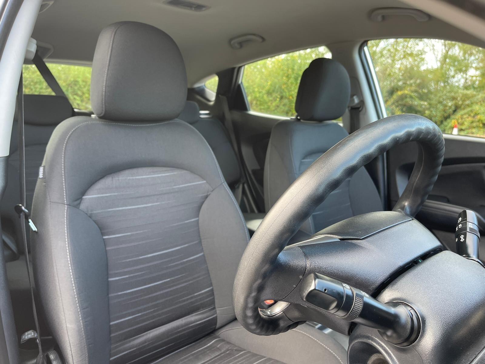 Hyundai ix35 - Image 20