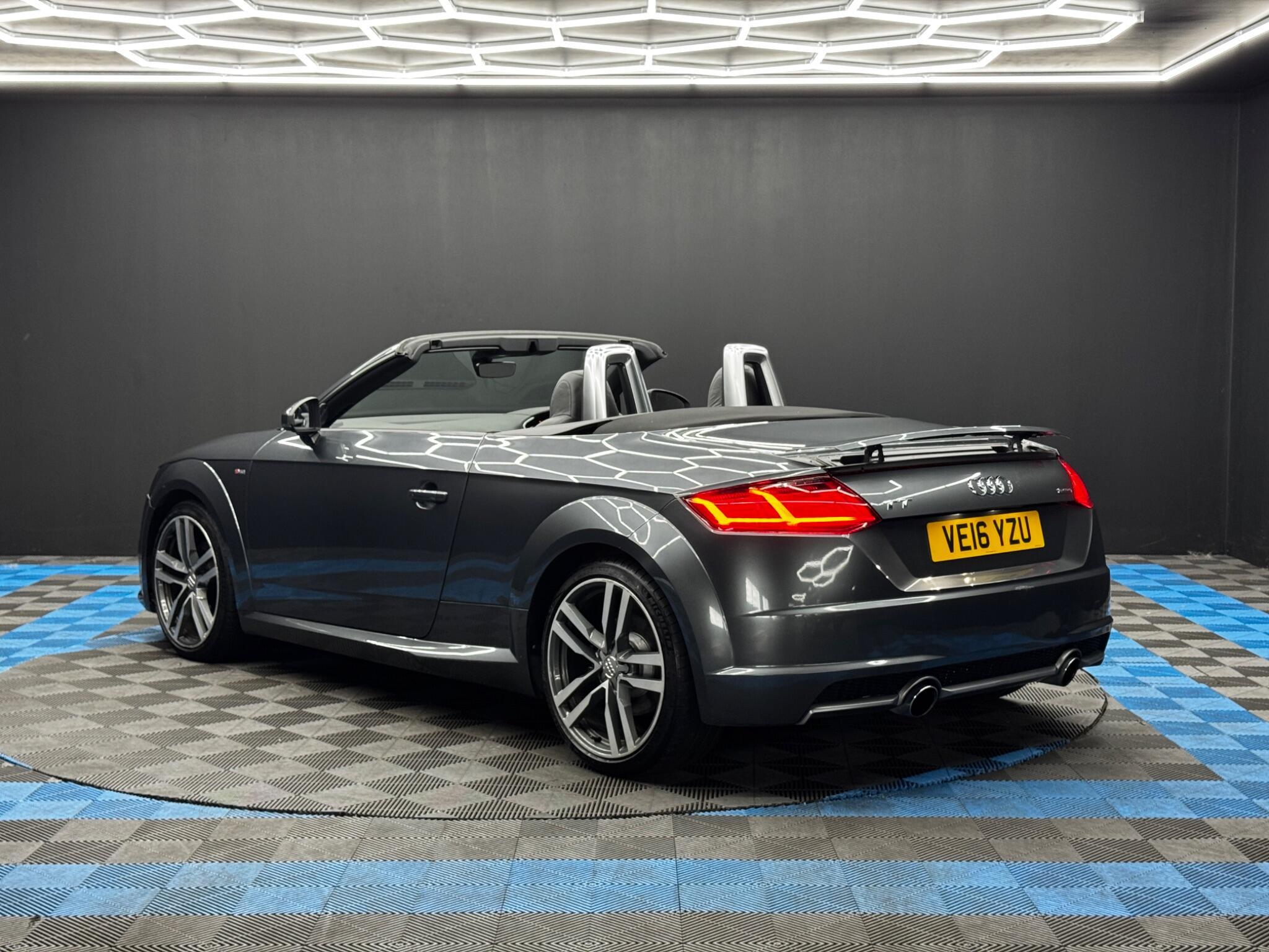 Audi TT - Image 7
