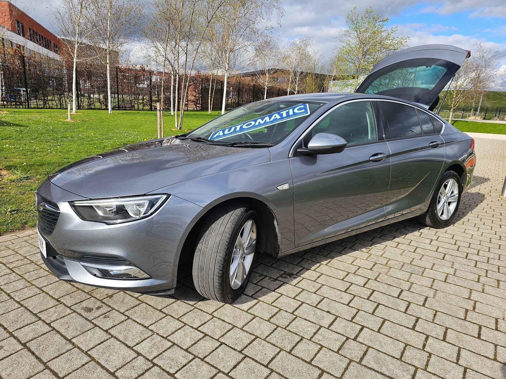 Vauxhall Insignia - Image 2