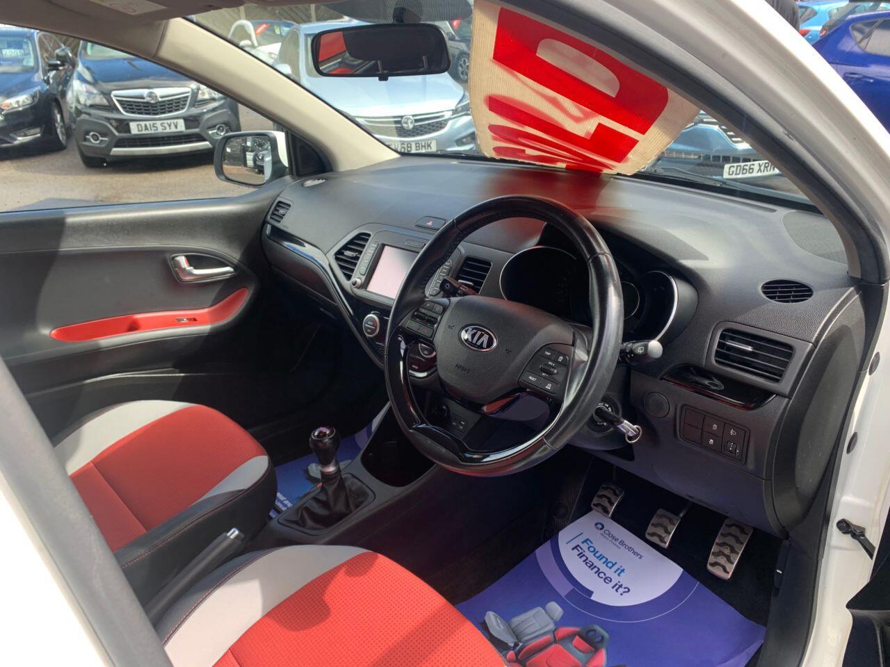 Kia Picanto - Image 12