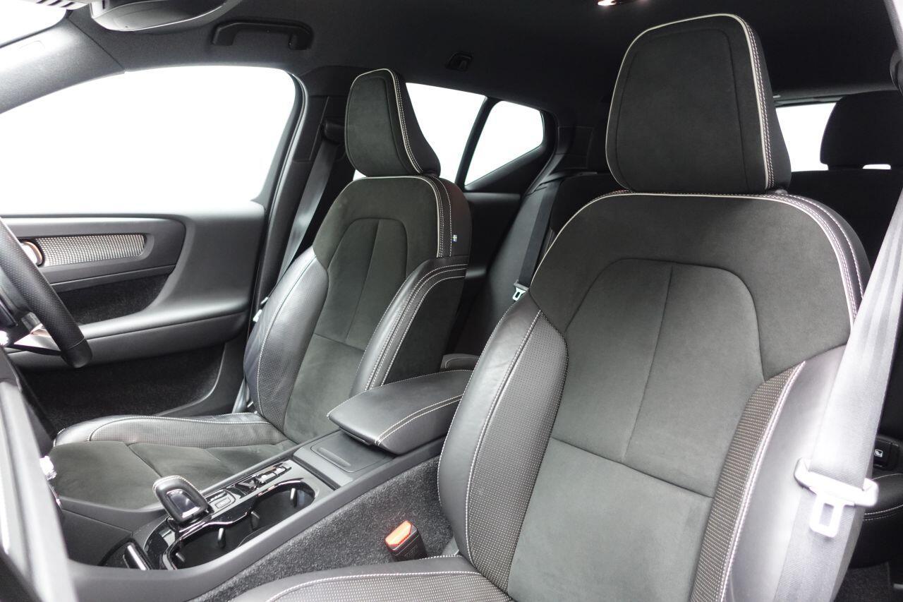 Volvo XC40 - Image 12
