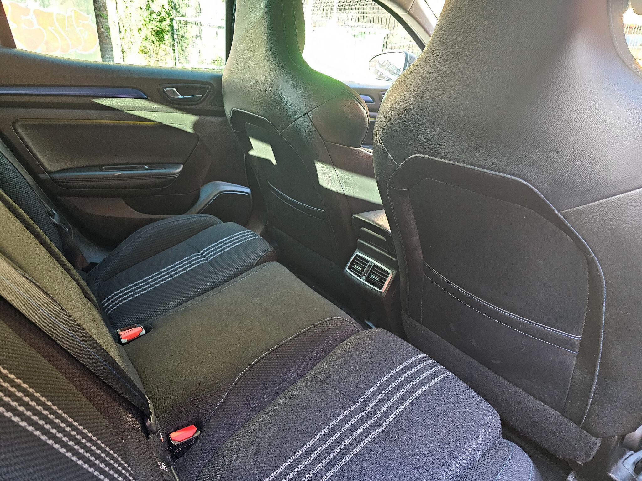 Renault Megane - Image 19