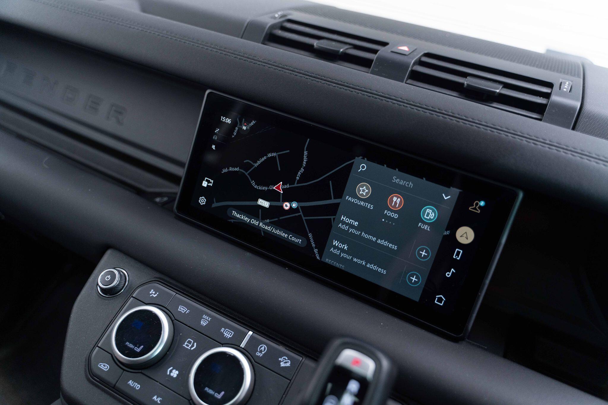 Land Rover Defender 110 - Image 31