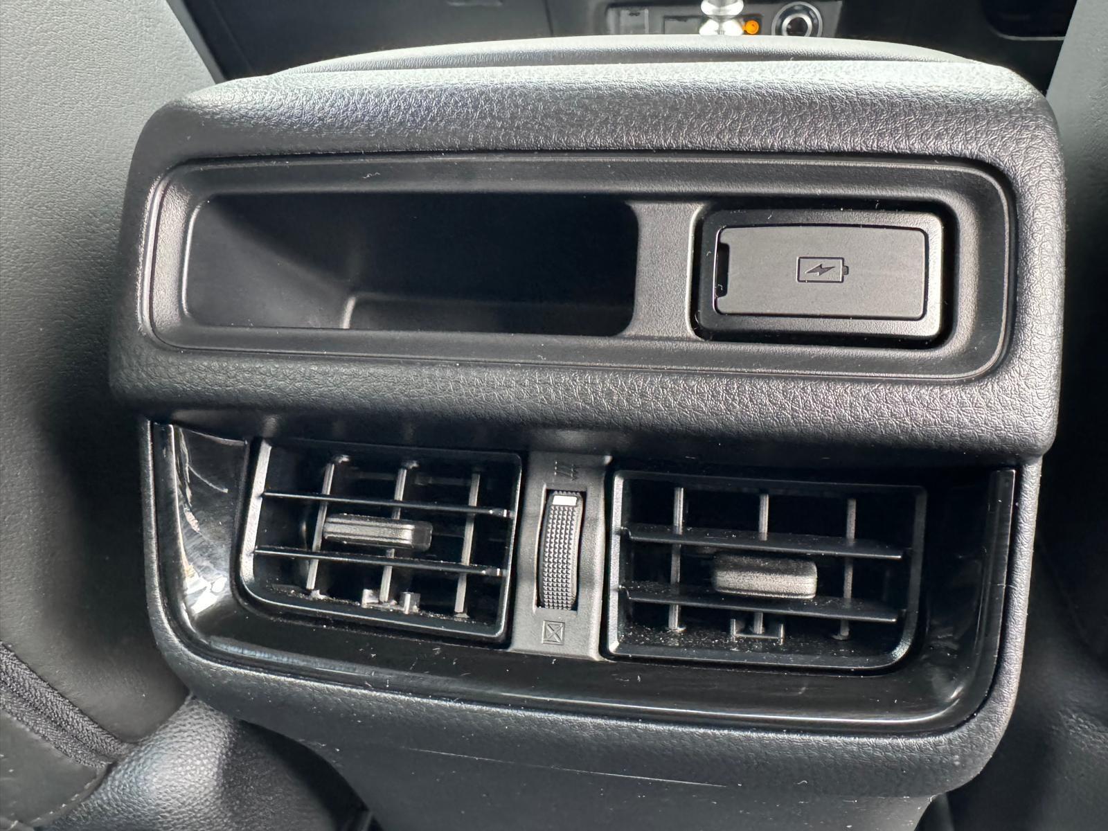 Isuzu D-MAX - Image 15