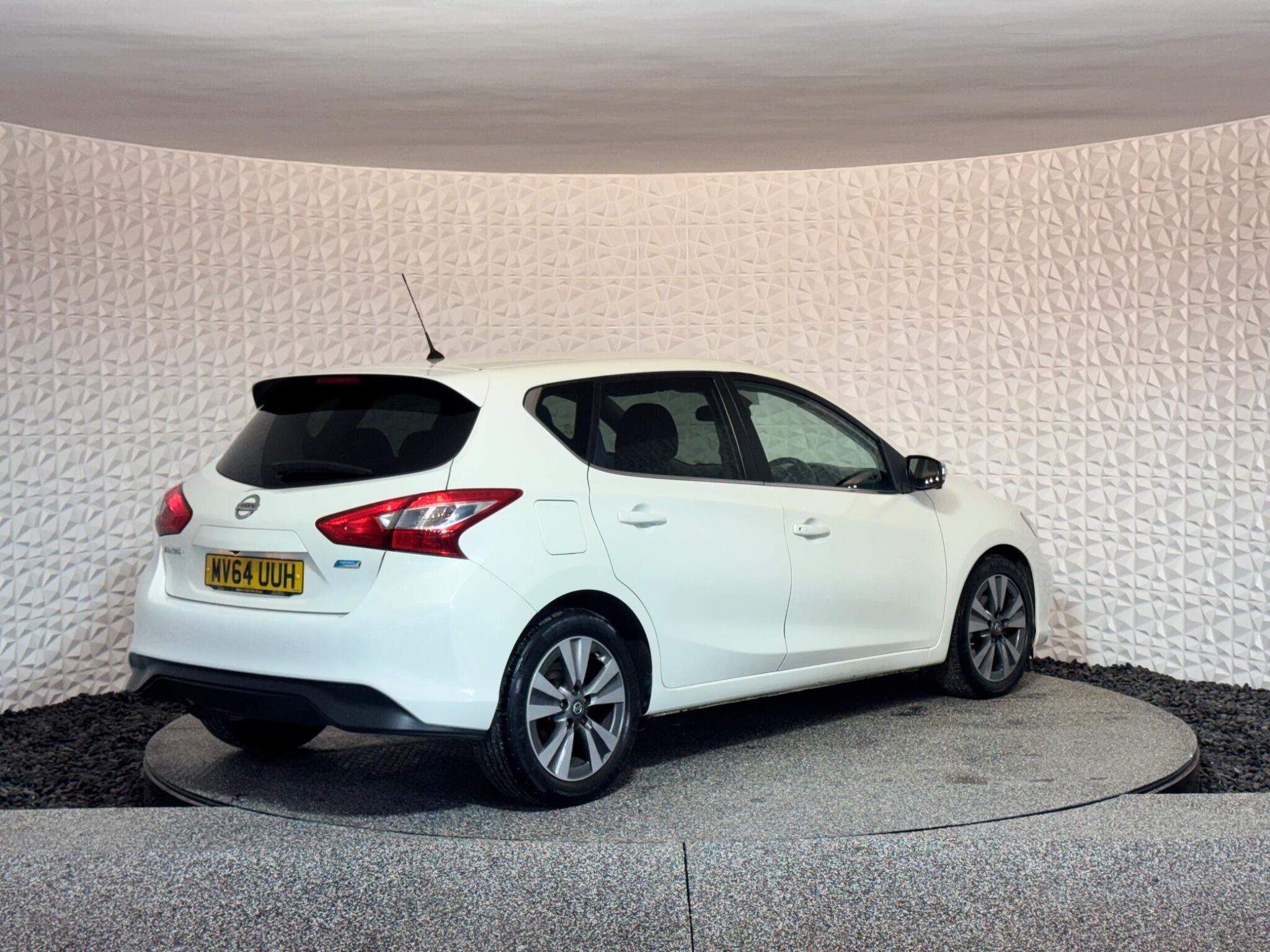 Nissan Pulsar - Image 10