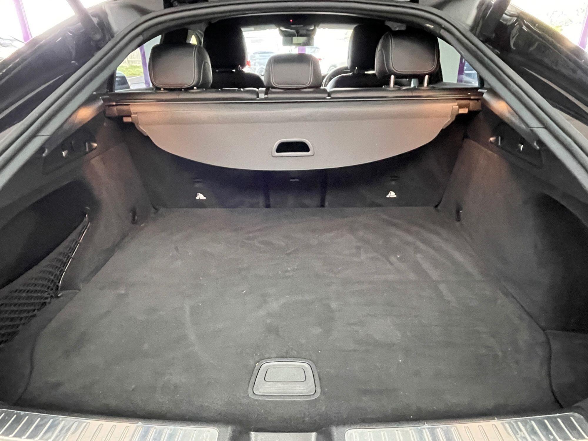 Mercedes GLC - Image 17