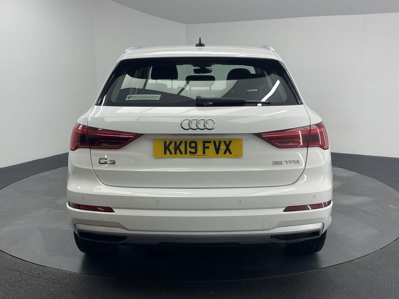 Audi Q3 - Image 7