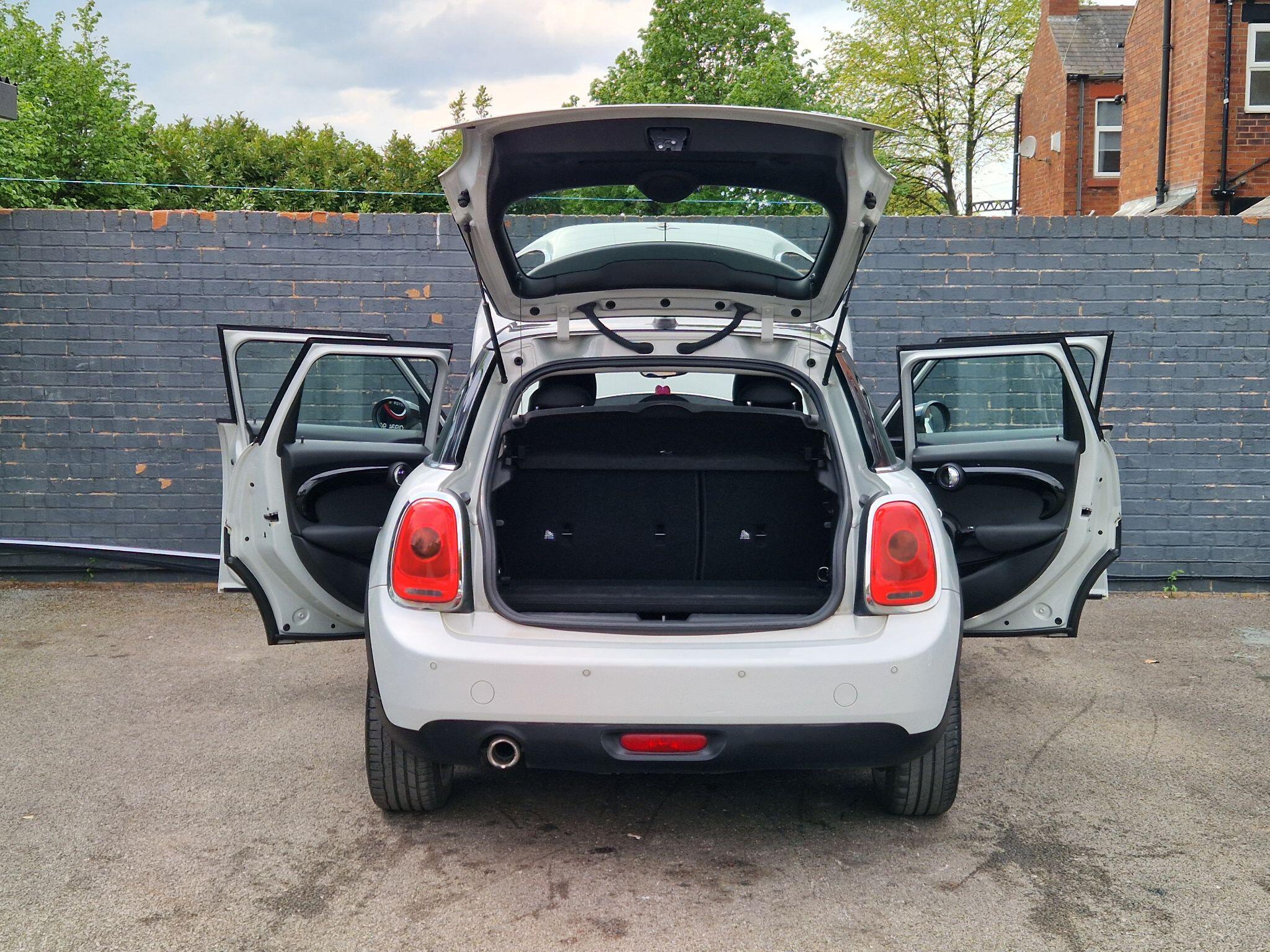 MINI Hatch - Image 20