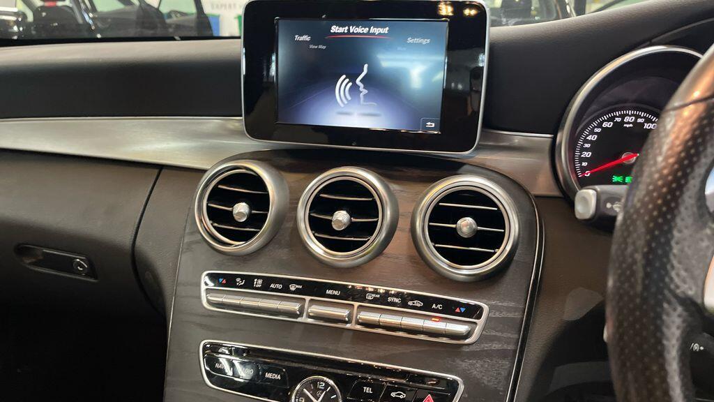 Mercedes-benz C-CLASS - Image 12
