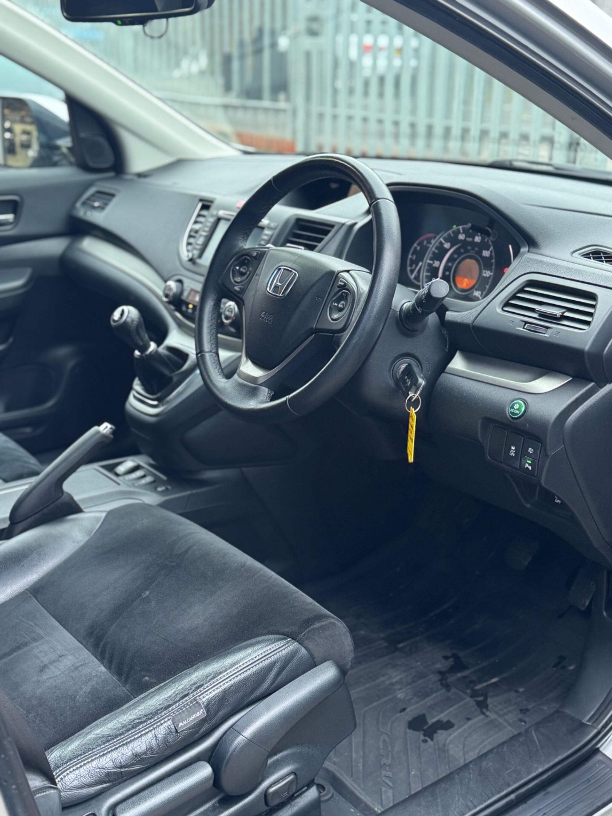 Honda CR-V - Image 17