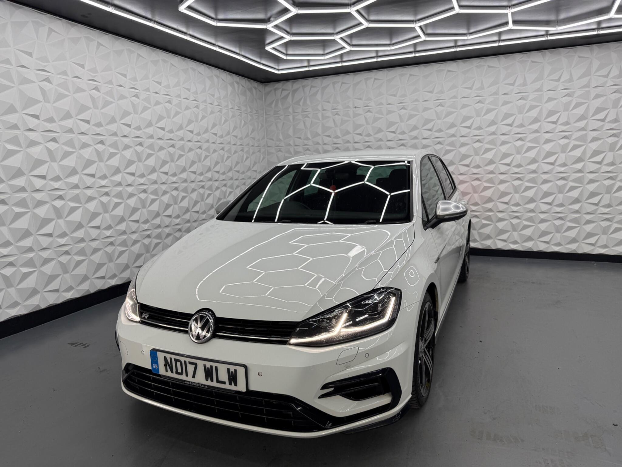 Volkswagen Golf - Image 5