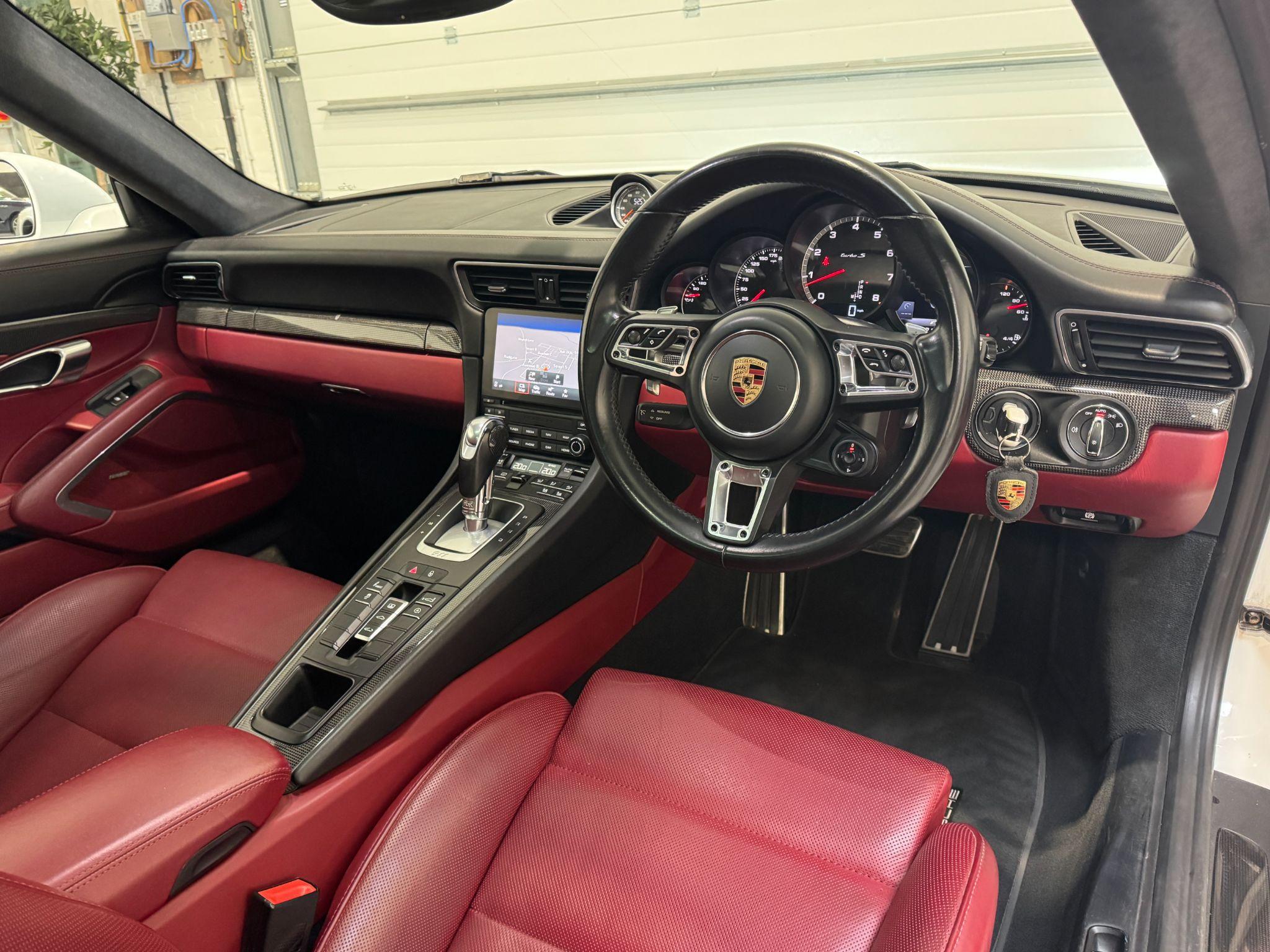 Porsche 911 - Image 16