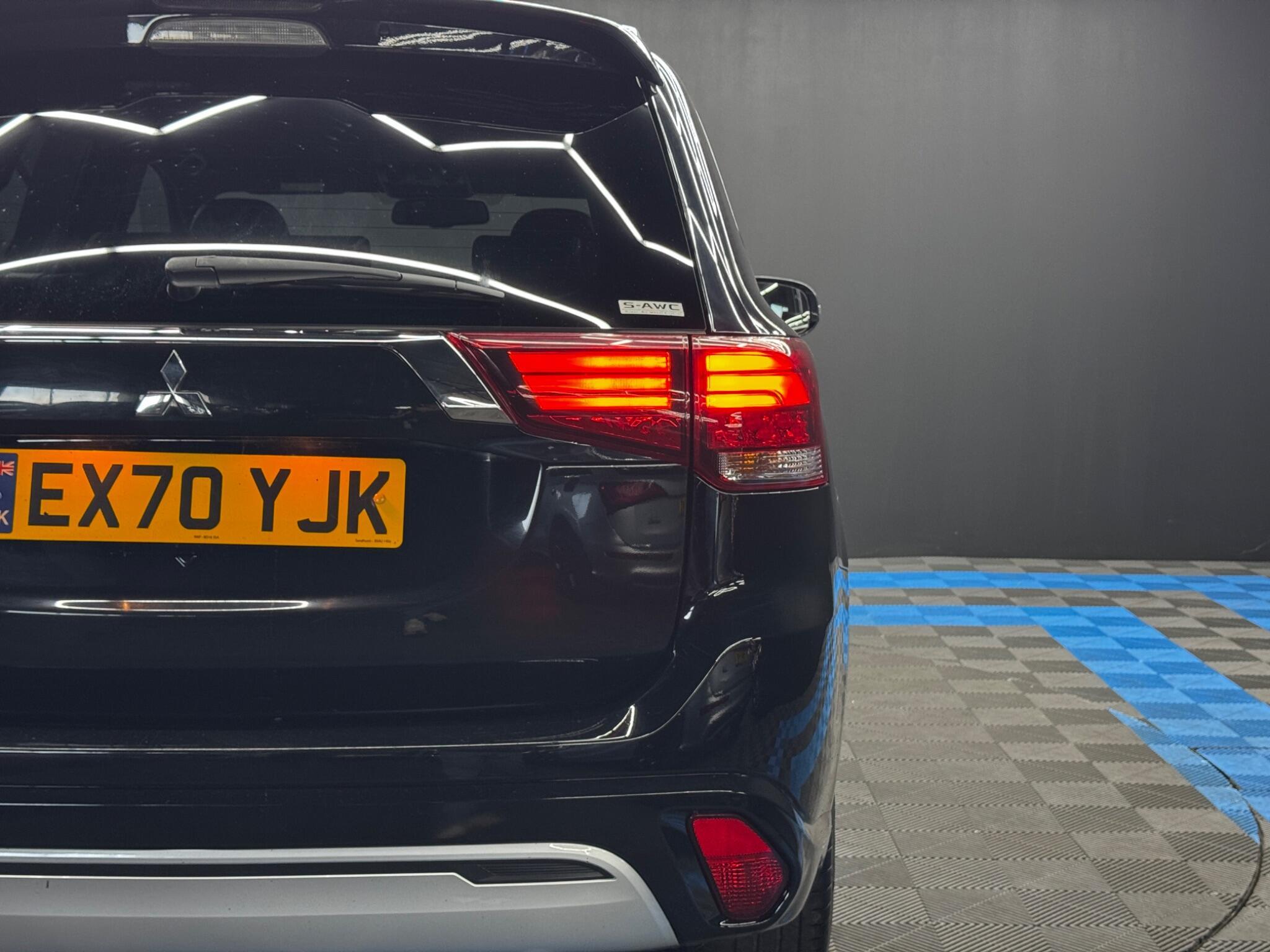 Mitsubishi Outlander - Image 43