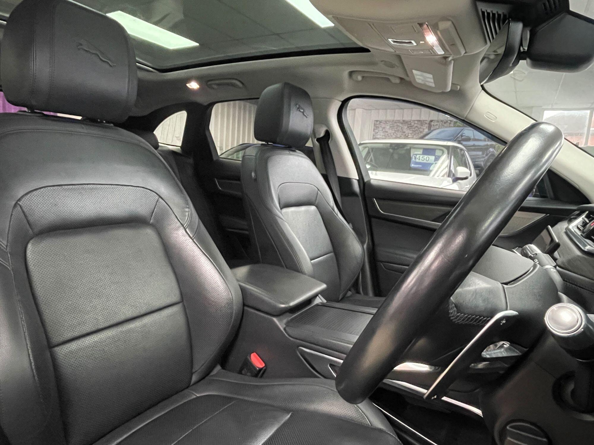 Jaguar F-Pace - Image 28