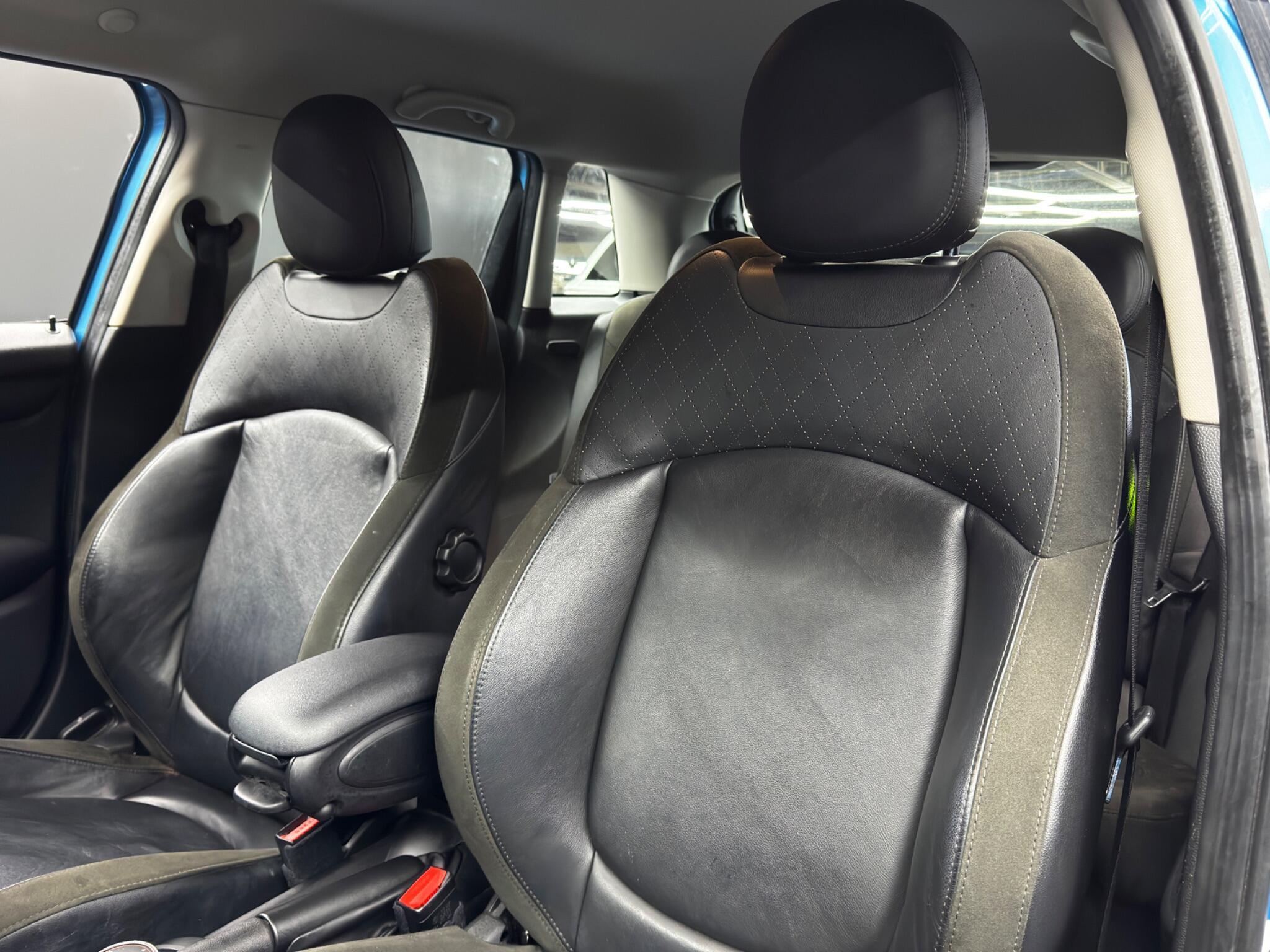 MINI Hatch - Image 14